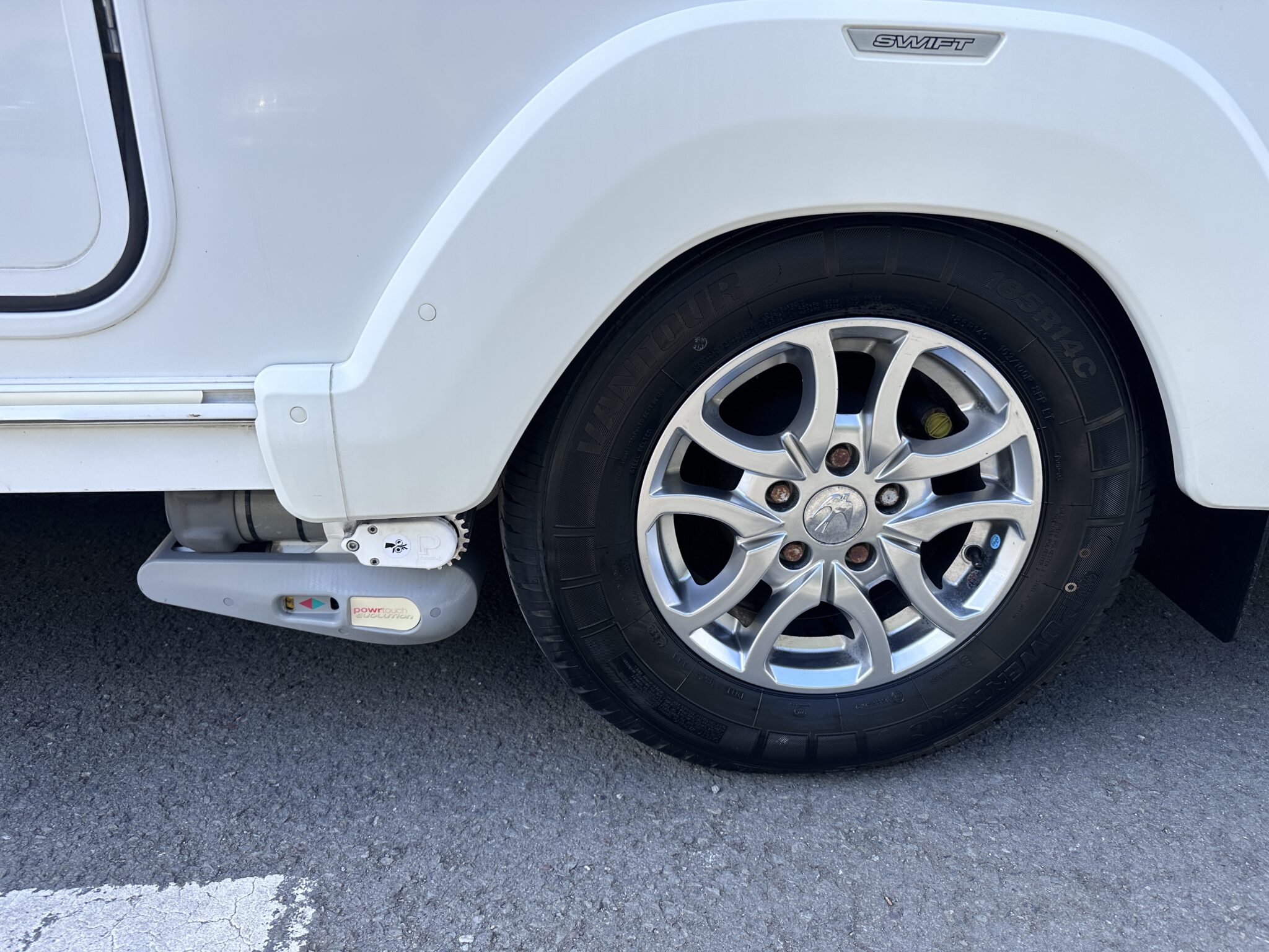 Swift Classic Doublette – 2016 Caravan - Image 11