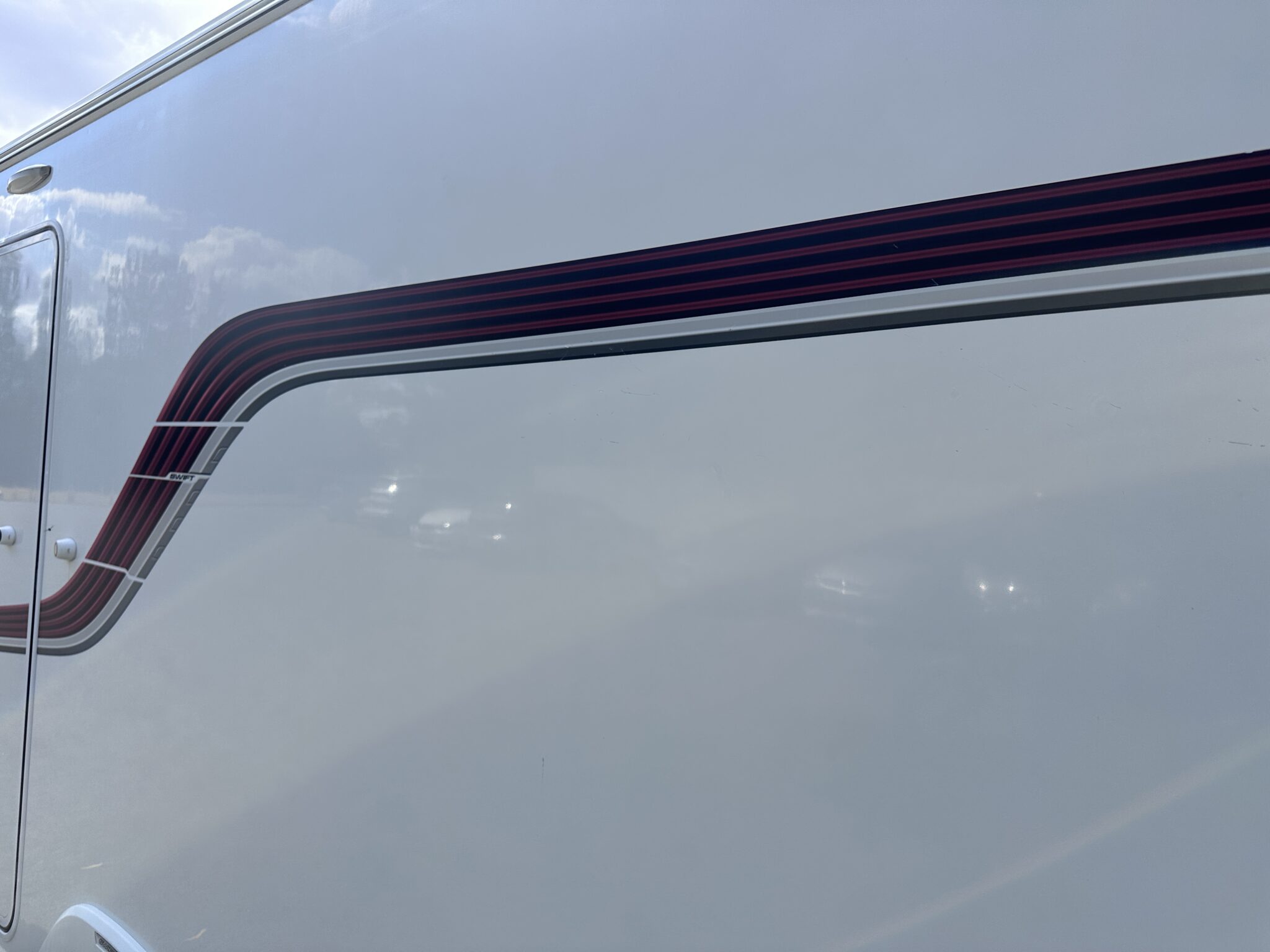 Swift Classic Doublette – 2016 Caravan - Image 13