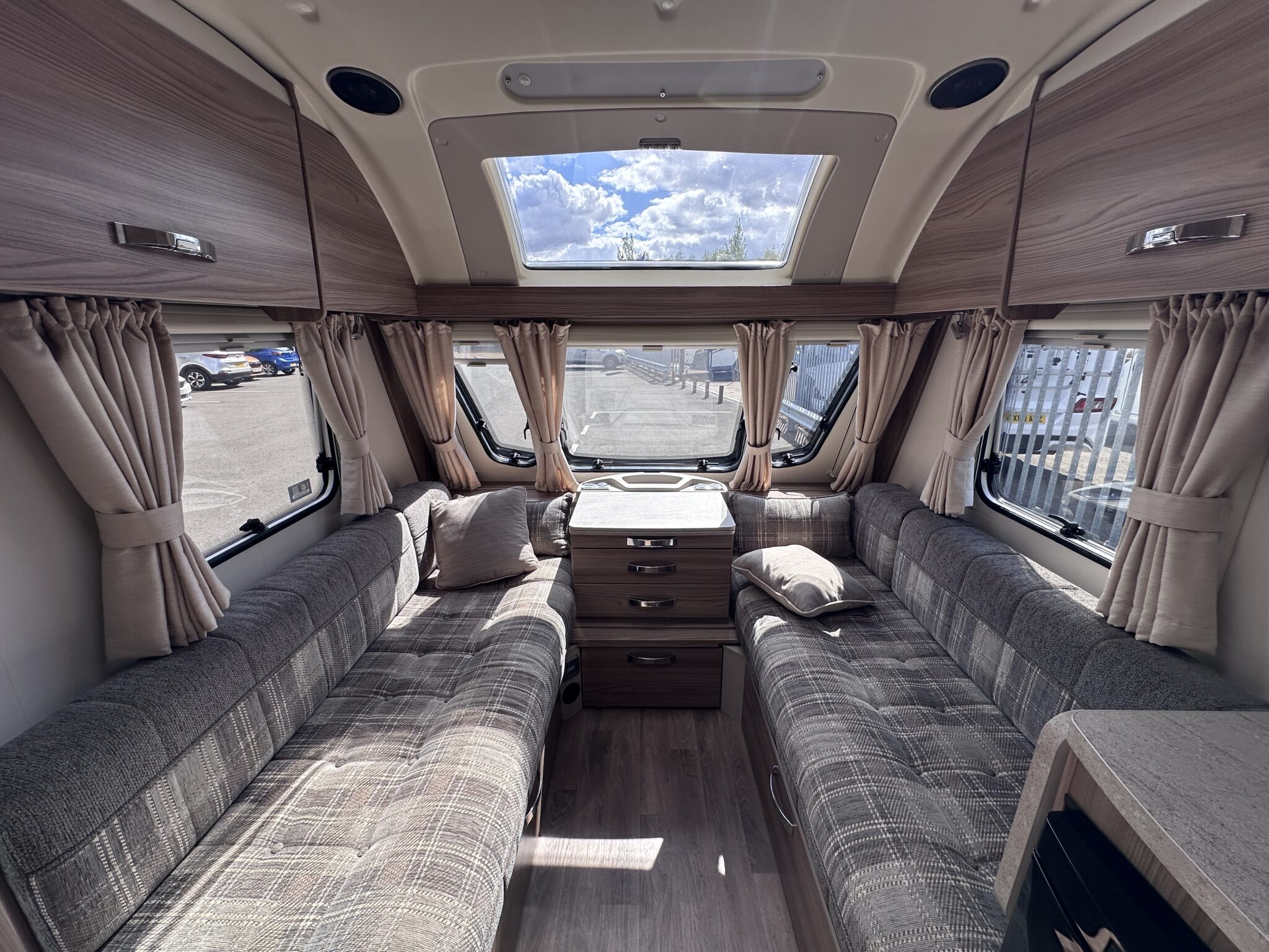 Swift Classic Doublette – 2016 Caravan - Image 34