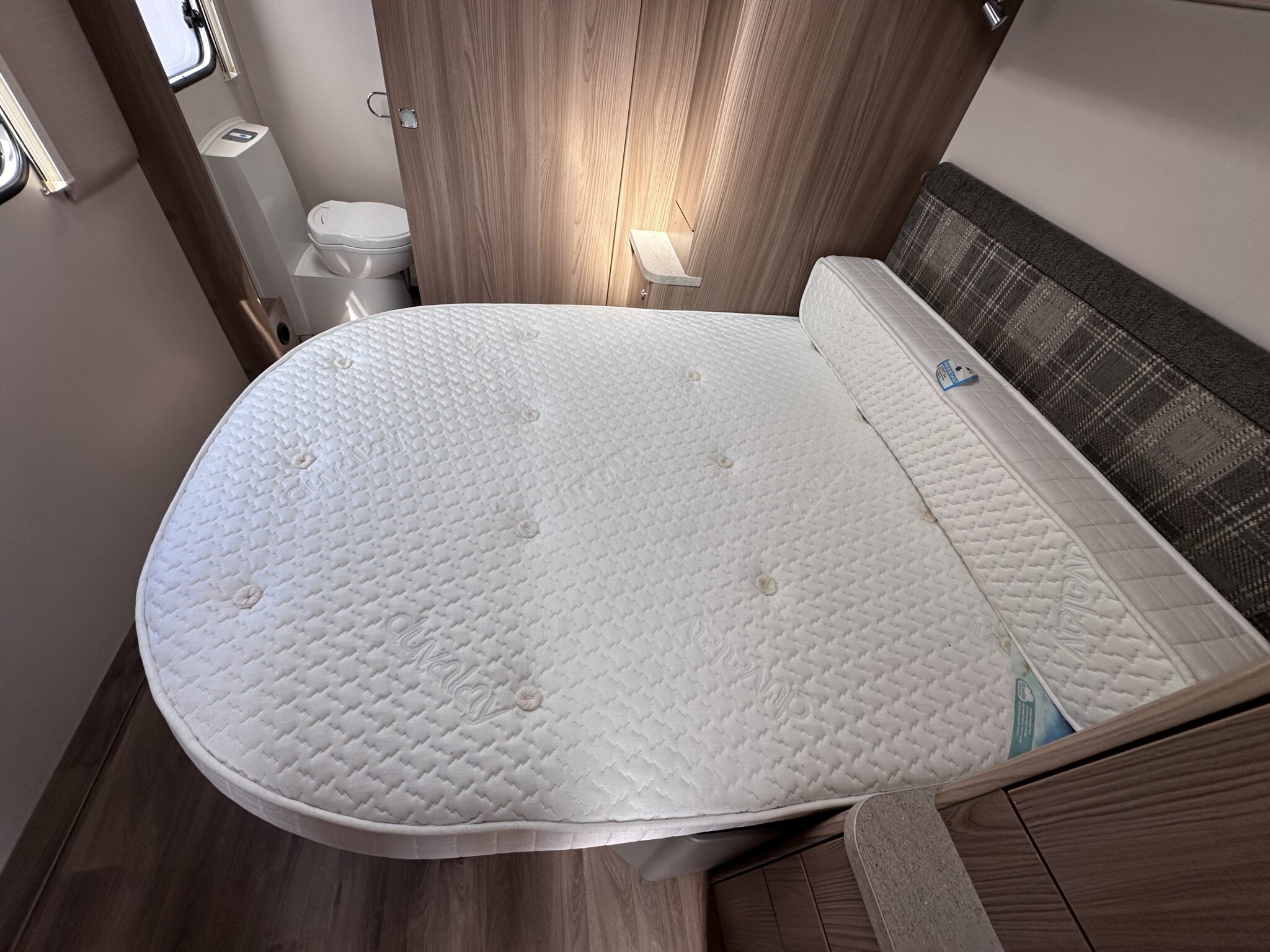 Swift Classic Doublette – 2016 Caravan - Image 63