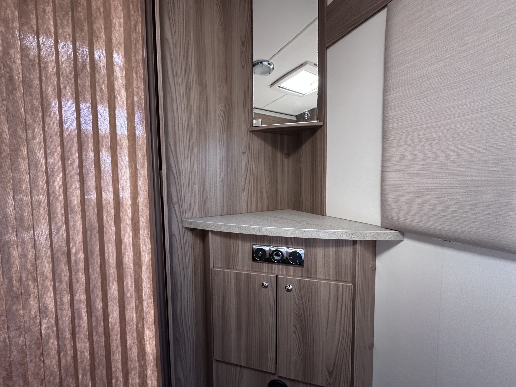 Swift Classic Doublette – 2016 Caravan - Image 73