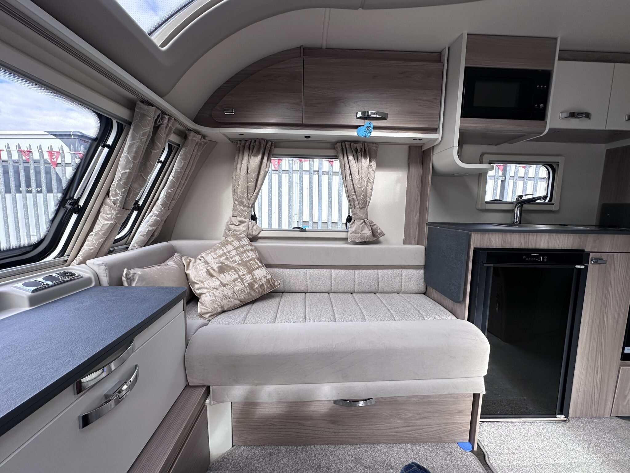 Swift Sunrise 880 – 2023 Caravan - Image 32