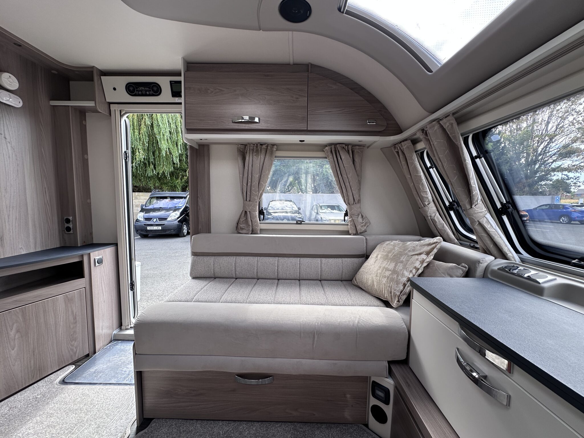 Swift Sunrise 880 – 2023 Caravan - Image 43