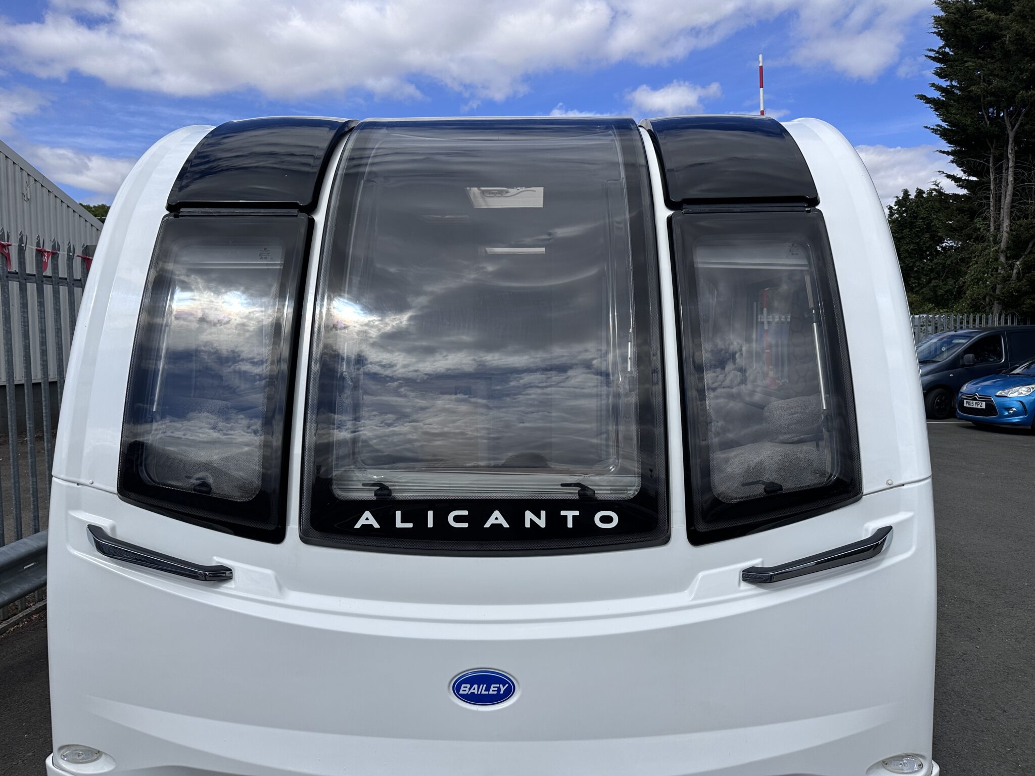 Bailey Alicanto Grande Lisbon – 2022 Caravan - Image 11