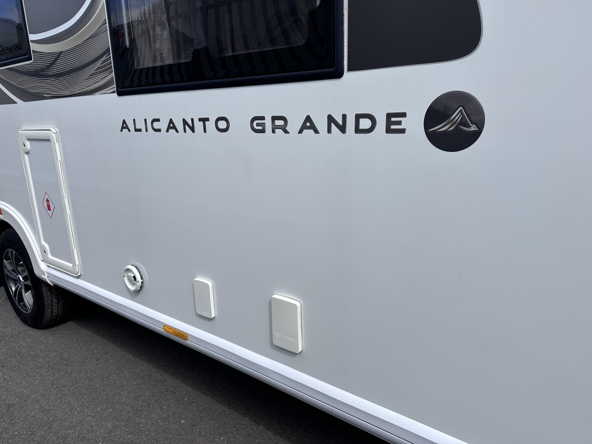 Bailey Alicanto Grande Lisbon – 2022 Caravan - Image 14