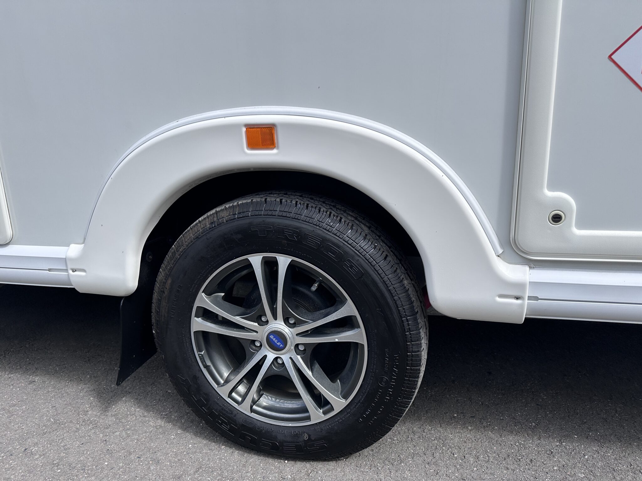 Bailey Alicanto Grande Lisbon – 2022 Caravan - Image 19