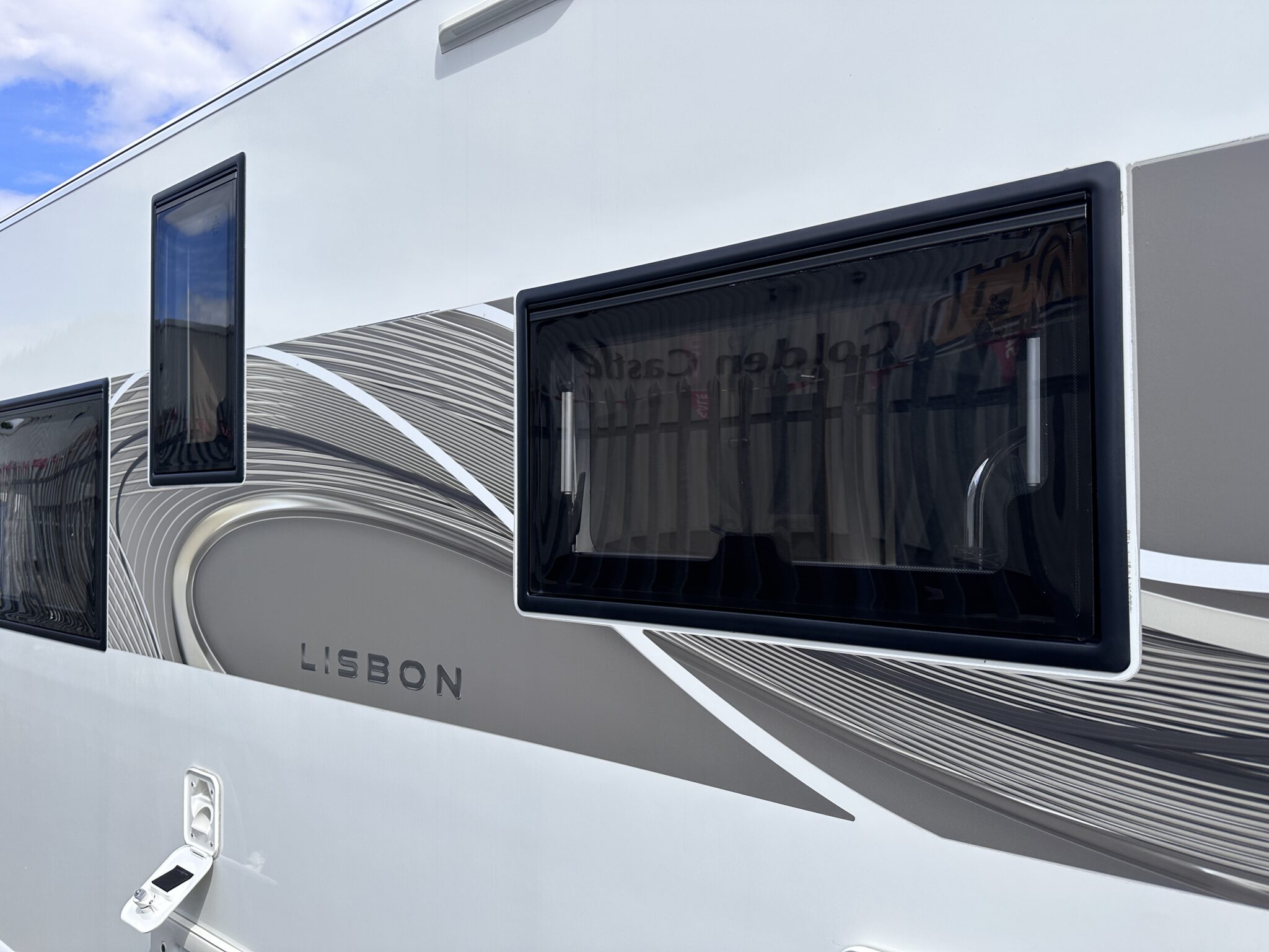 Bailey Alicanto Grande Lisbon – 2022 Caravan - Image 20