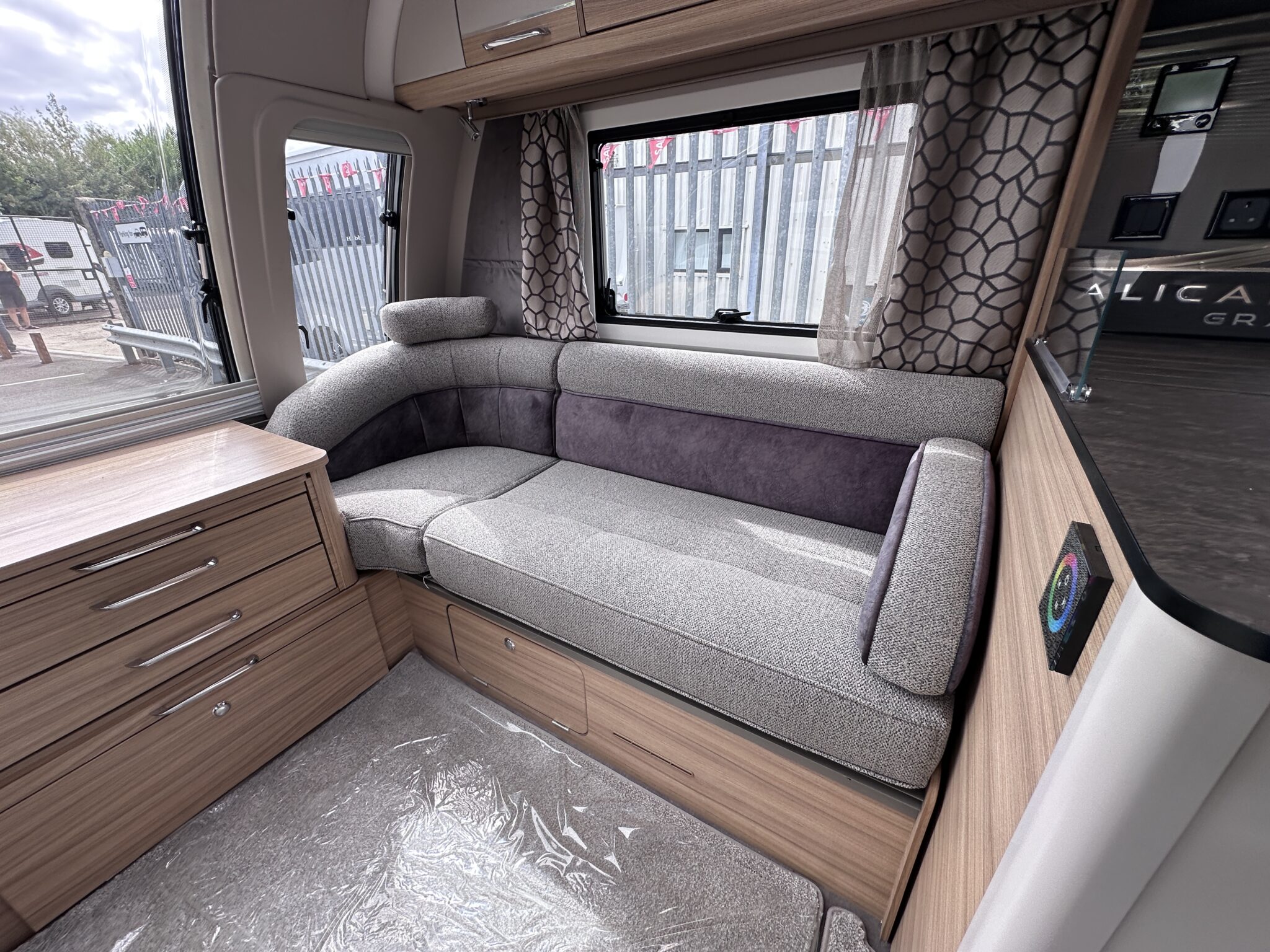 Bailey Alicanto Grande Lisbon – 2022 Caravan - Image 45