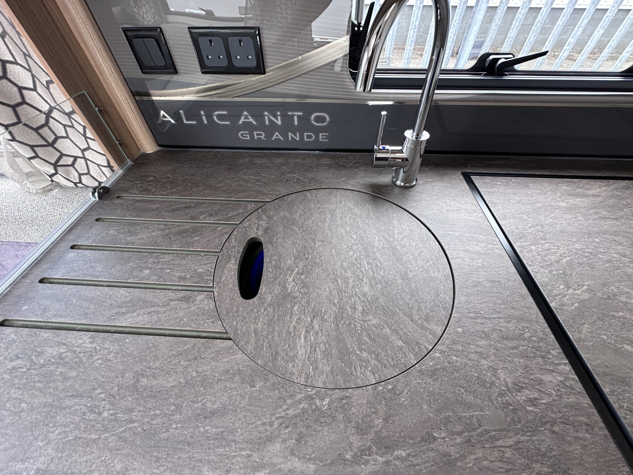 Bailey Alicanto Grande Lisbon – 2022 Caravan - Image 75