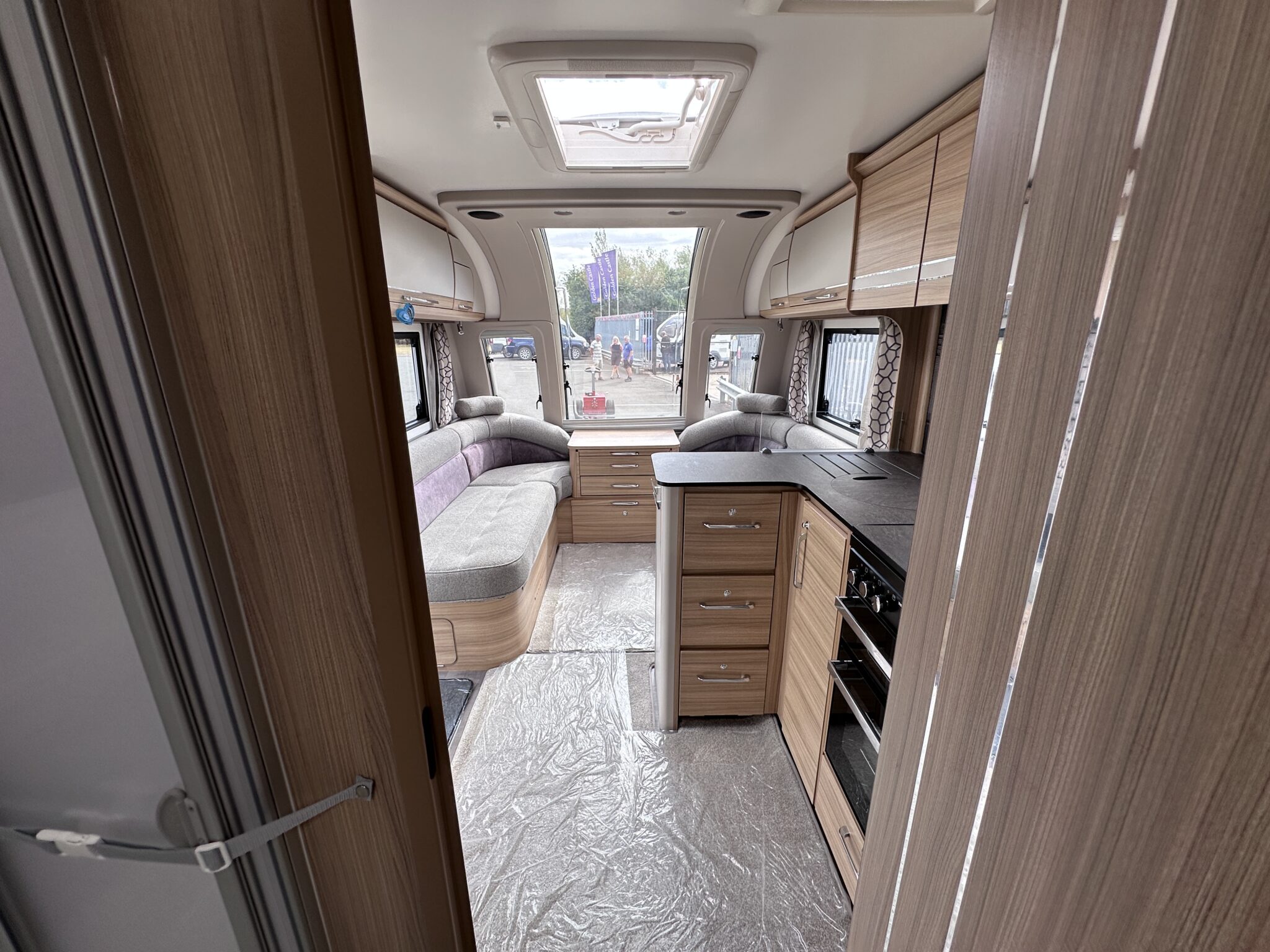Bailey Alicanto Grande Lisbon – 2022 Caravan - Image 102