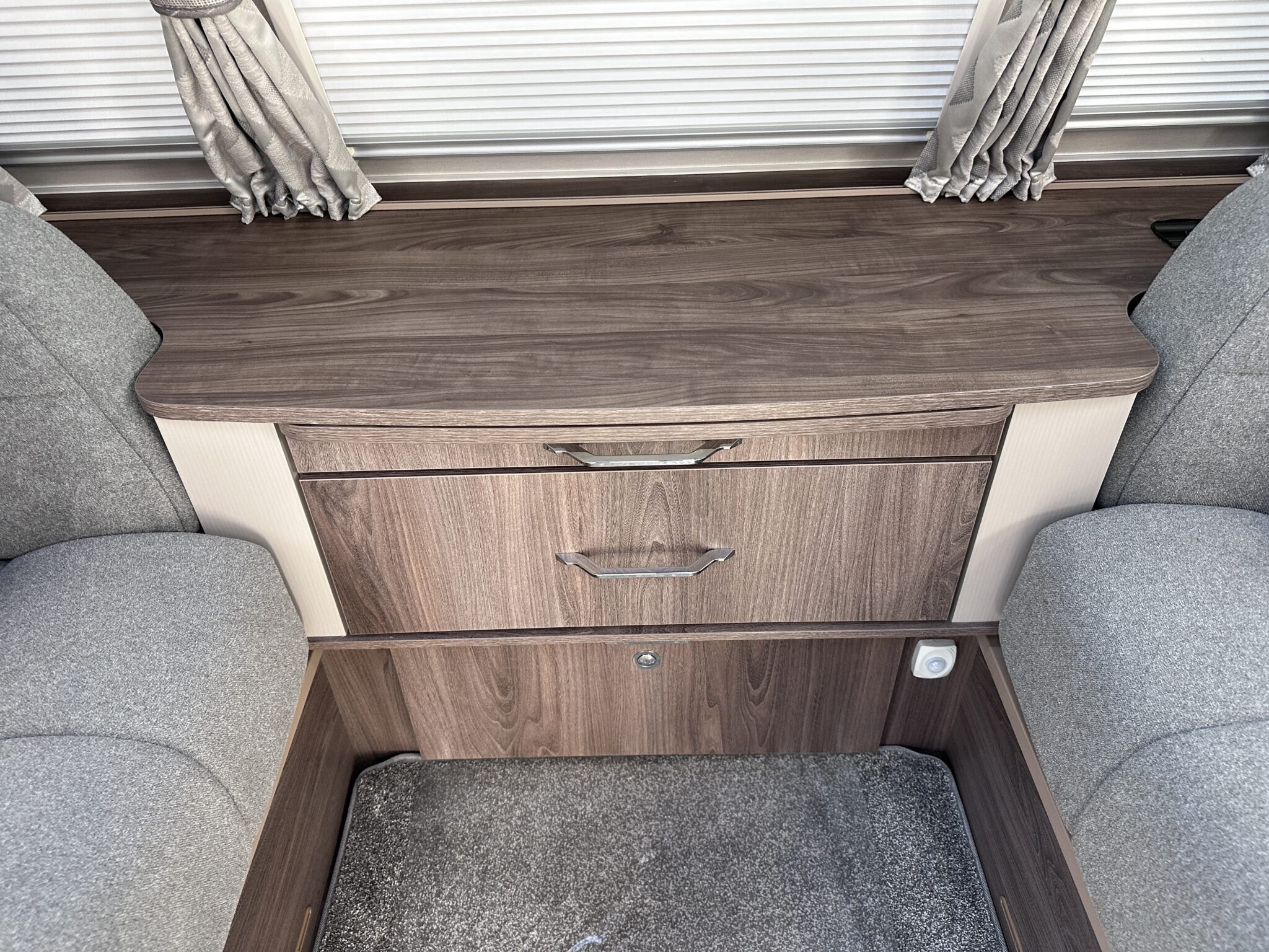 Coachman Laser 575 Xtra – 2023 Caravan - Image 38