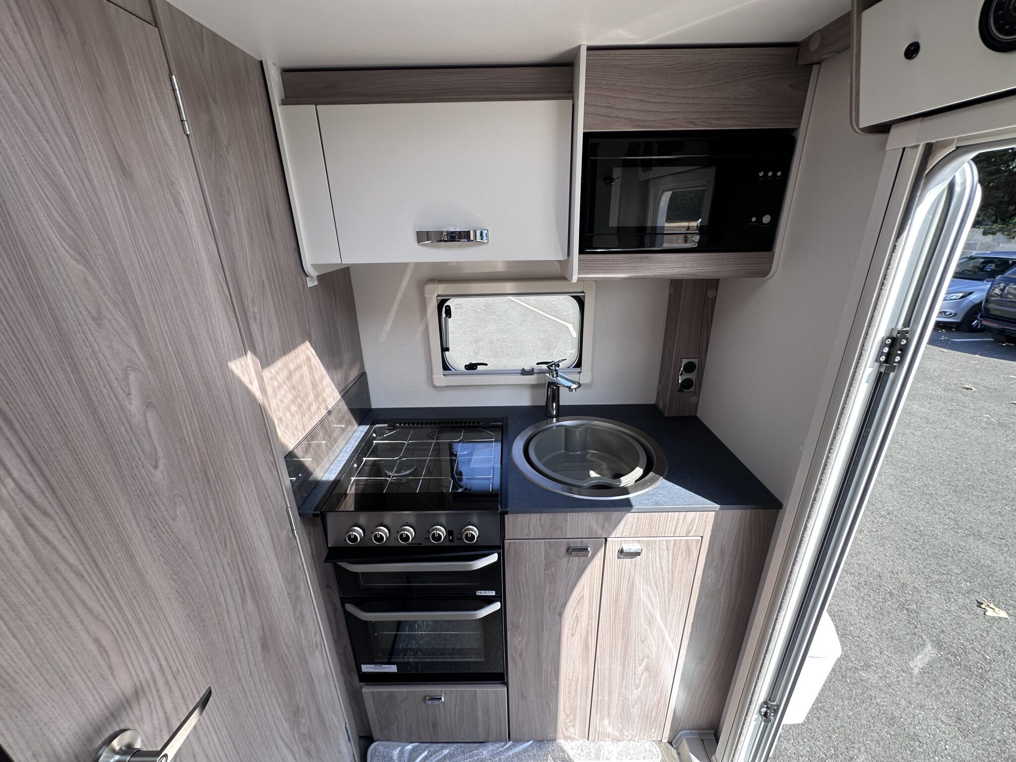Swift Horizon Compact – 2023 Caravan - Image 29