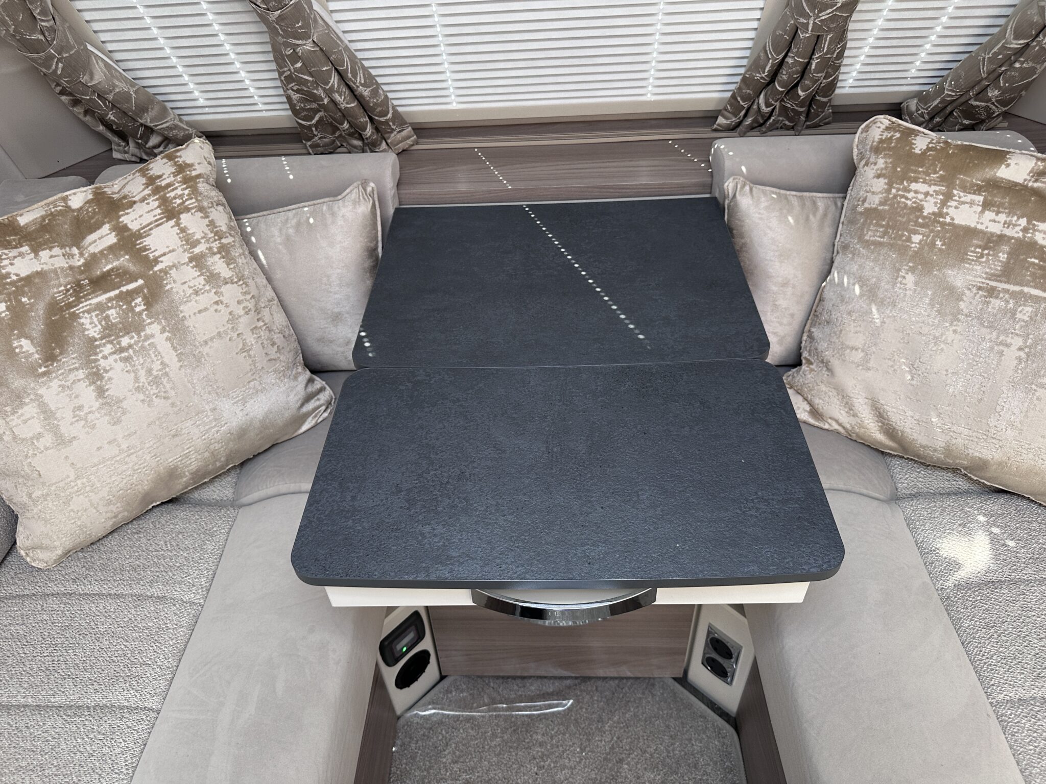 Swift Horizon Compact – 2023 Caravan - Image 39