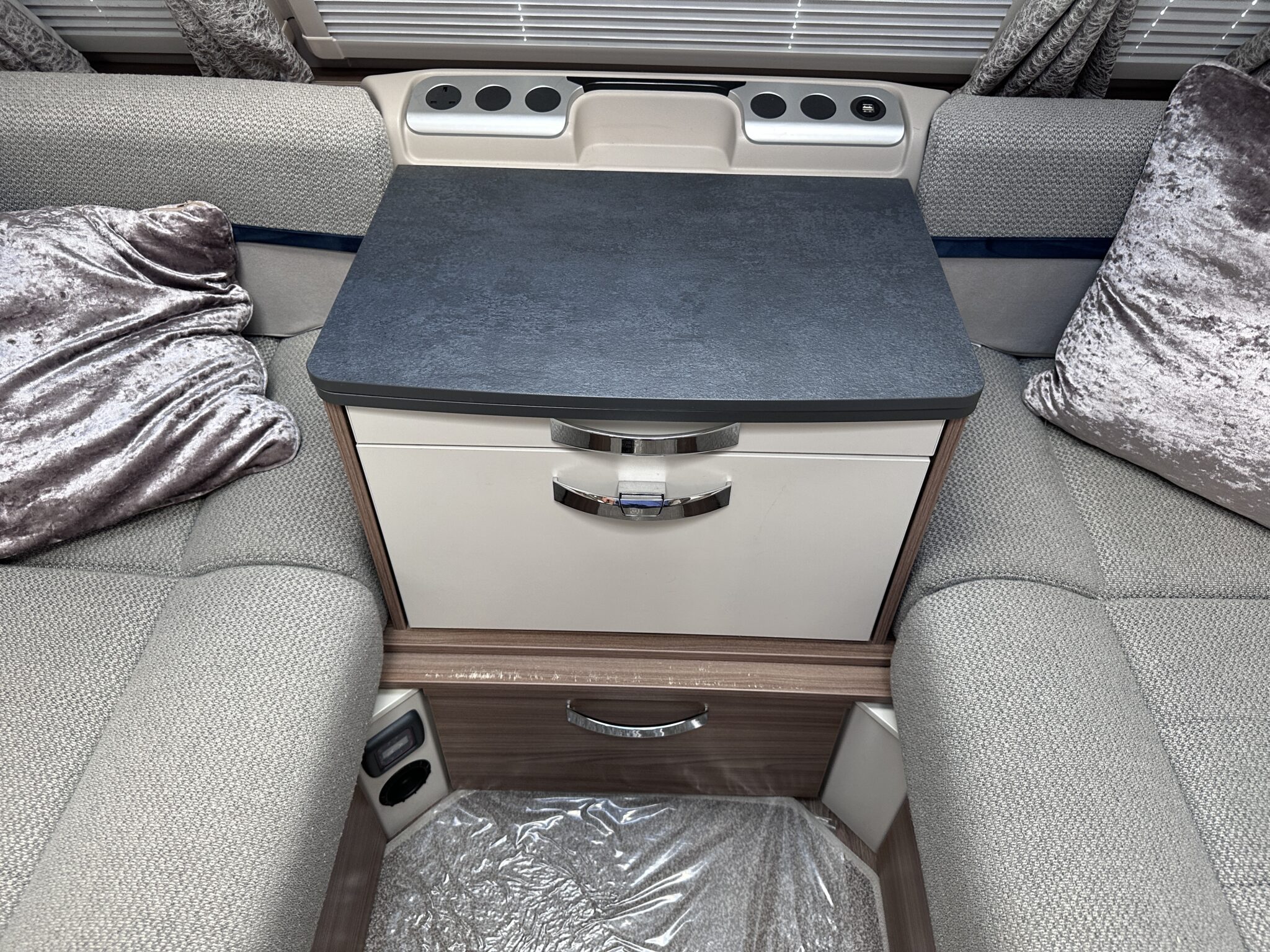 Swift Accord 480 (Alpine 2) – 2021 Caravan - Image 40