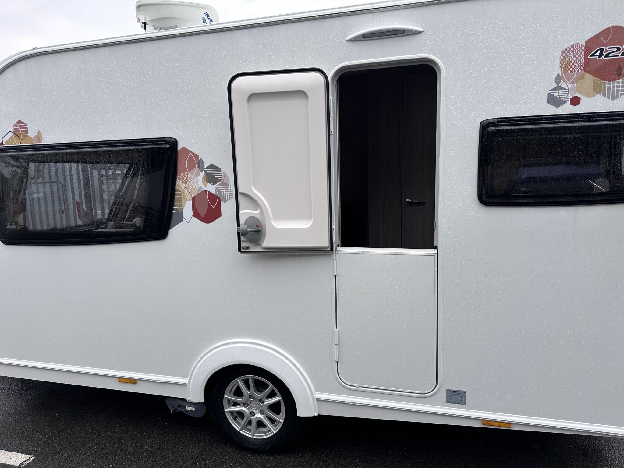 Elddis Xplore 422 – 2023 Caravan - Image 11