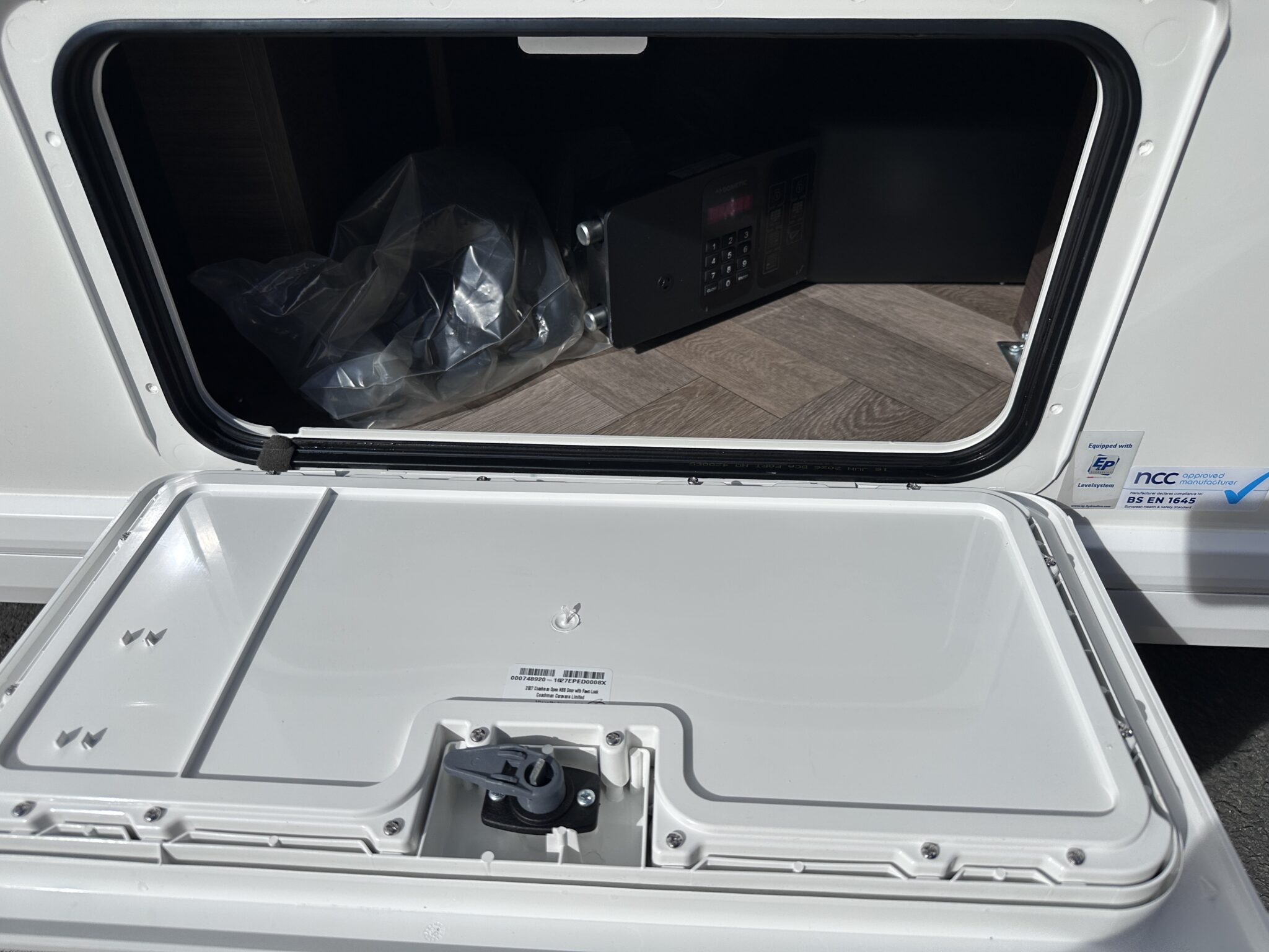 Coachman Lusso III — 2027 Season - Image 35