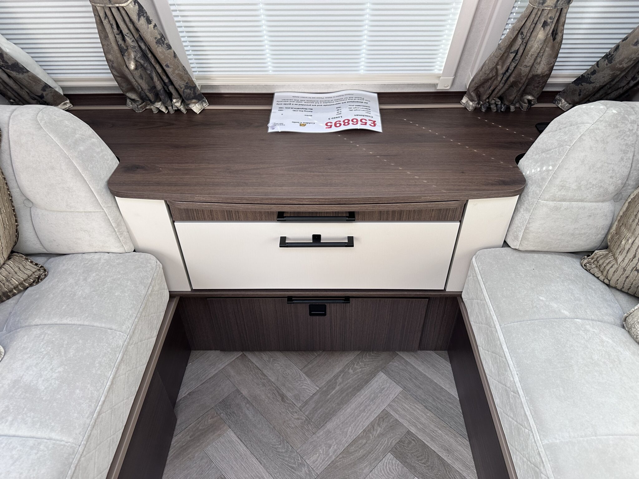Coachman Lusso III — 2027 Season - Image 62