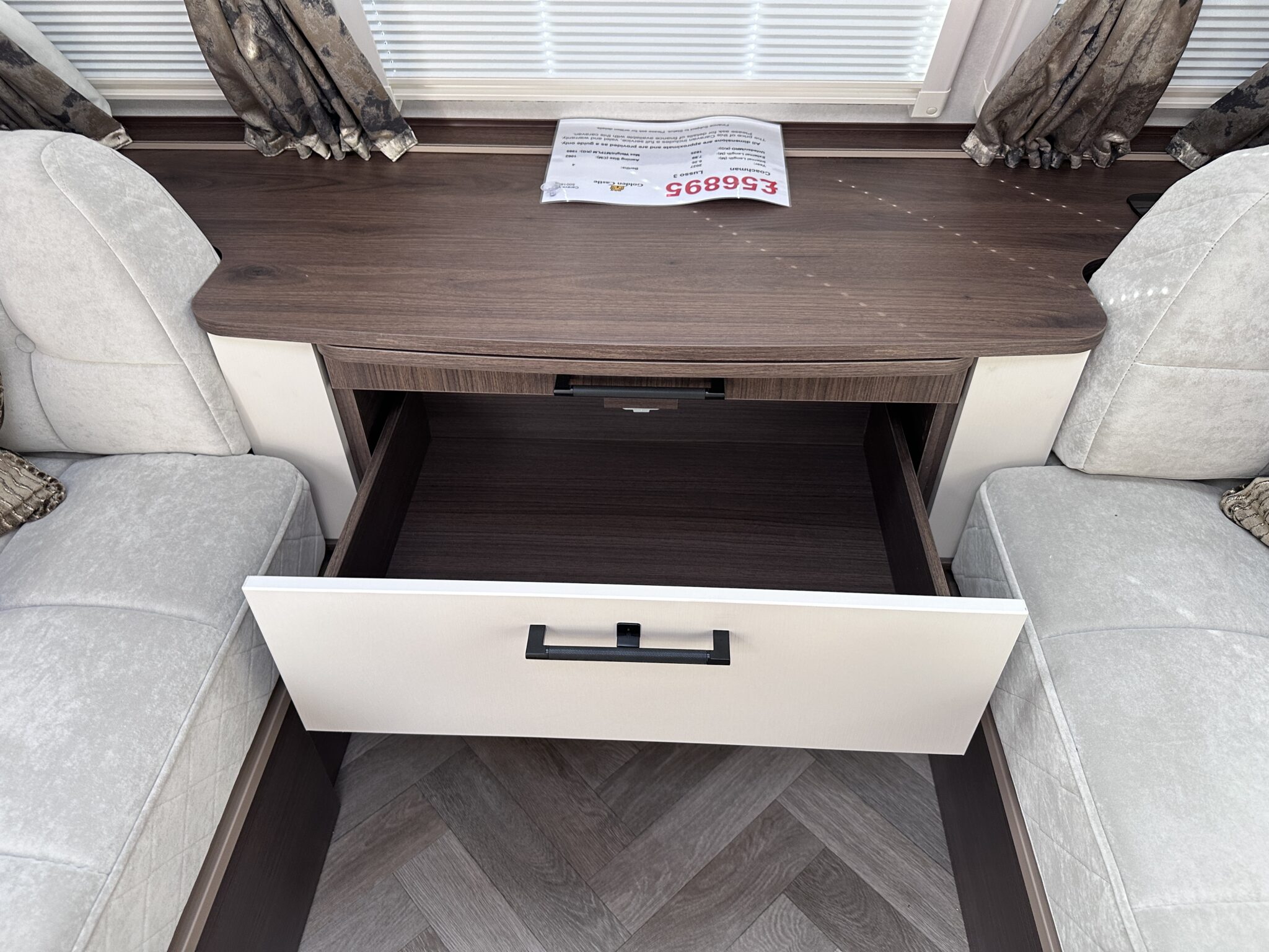 Coachman Lusso III — 2027 Season - Image 64