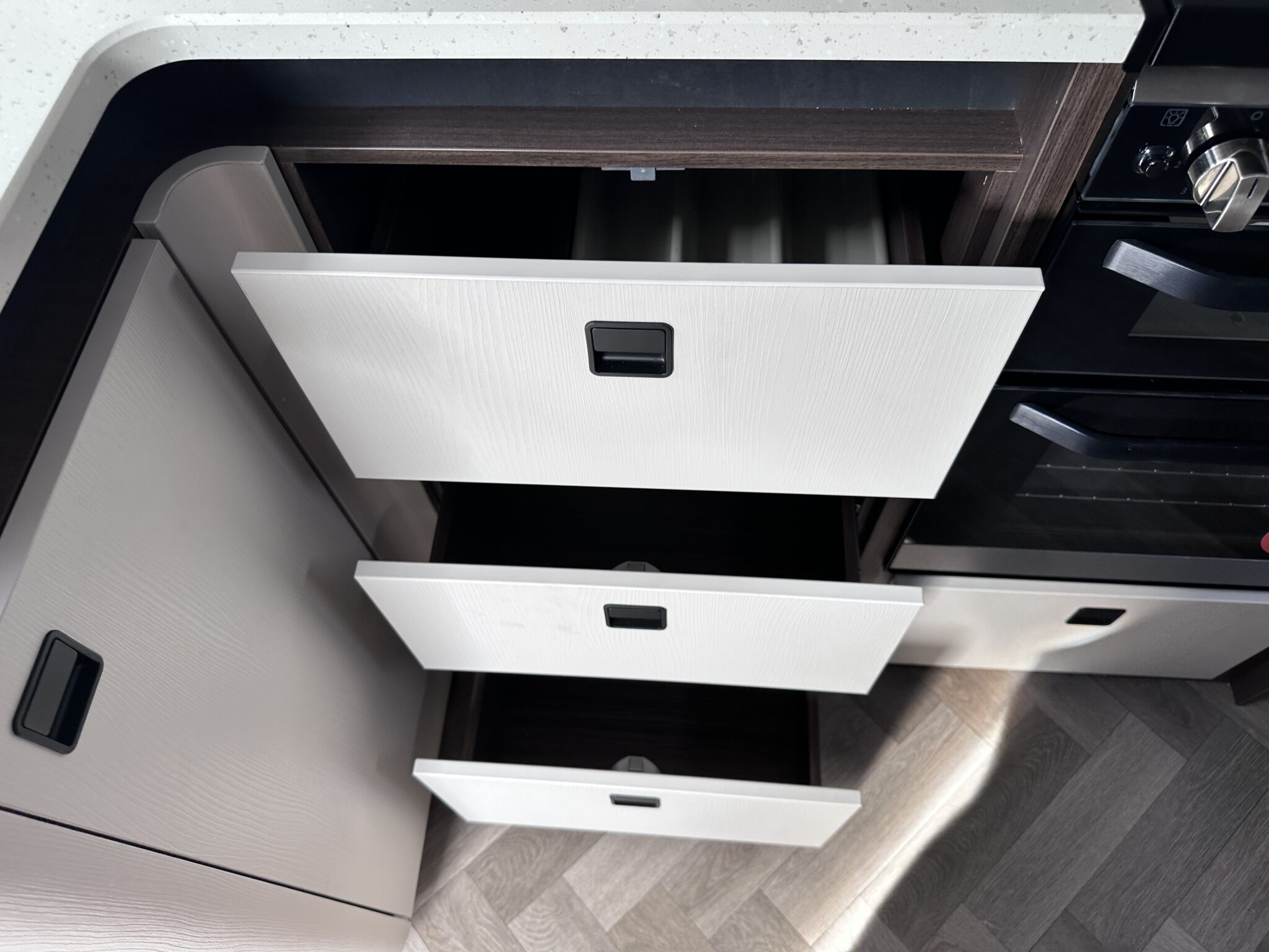 Coachman Lusso III — 2027 Season - Image 92