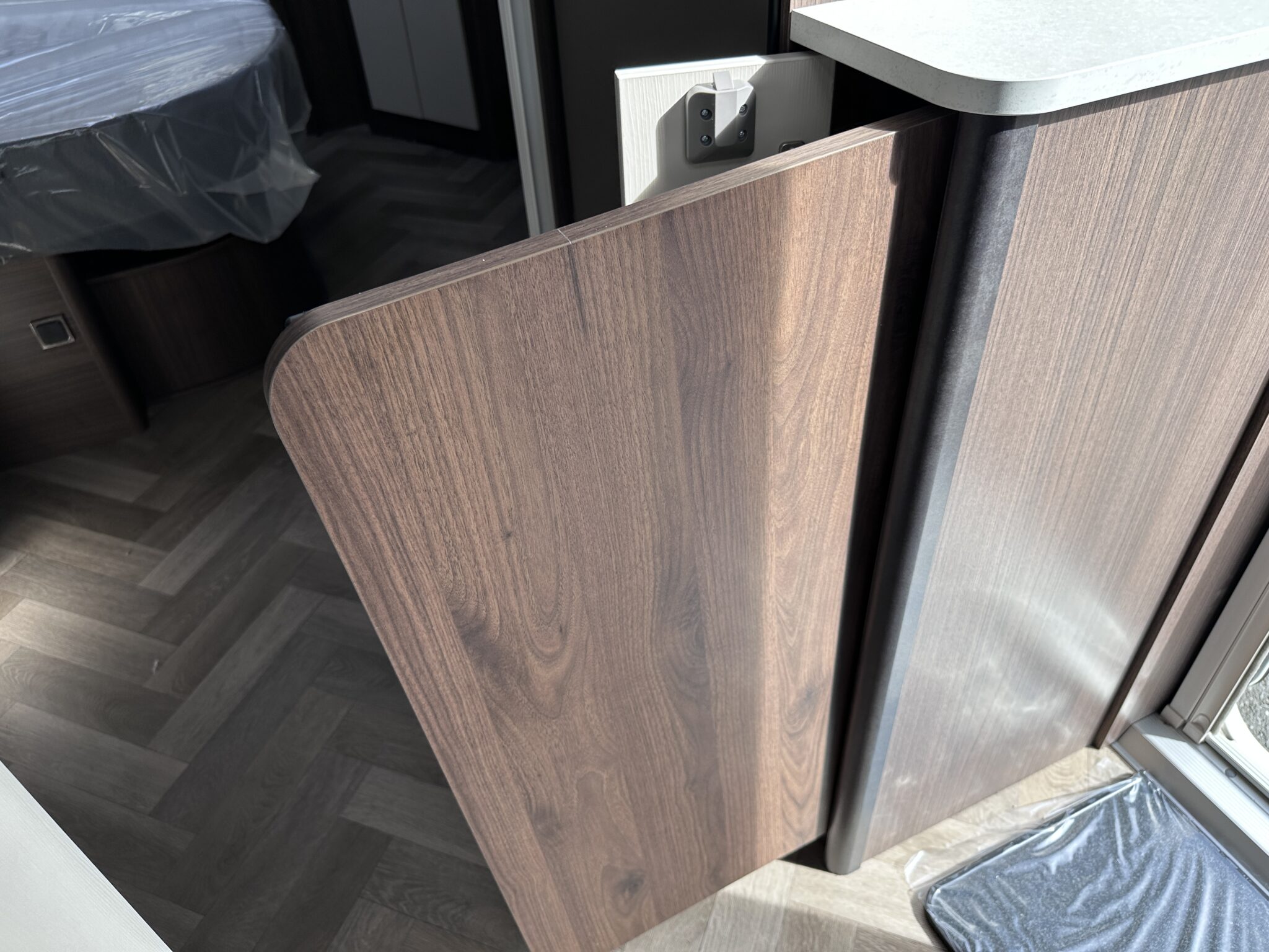 Coachman Lusso III — 2027 Season - Image 100