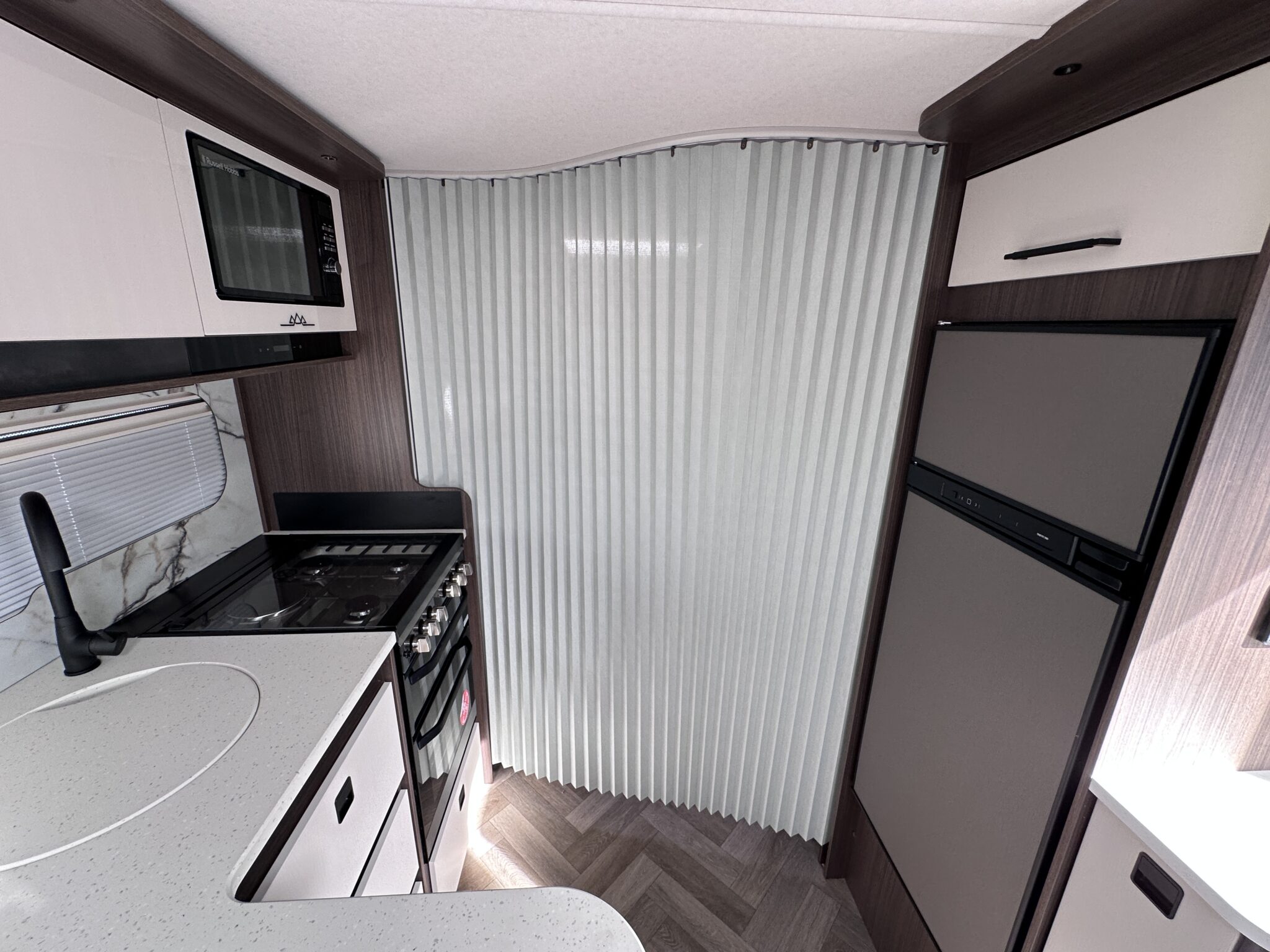 Coachman Lusso III — 2027 Season - Image 101