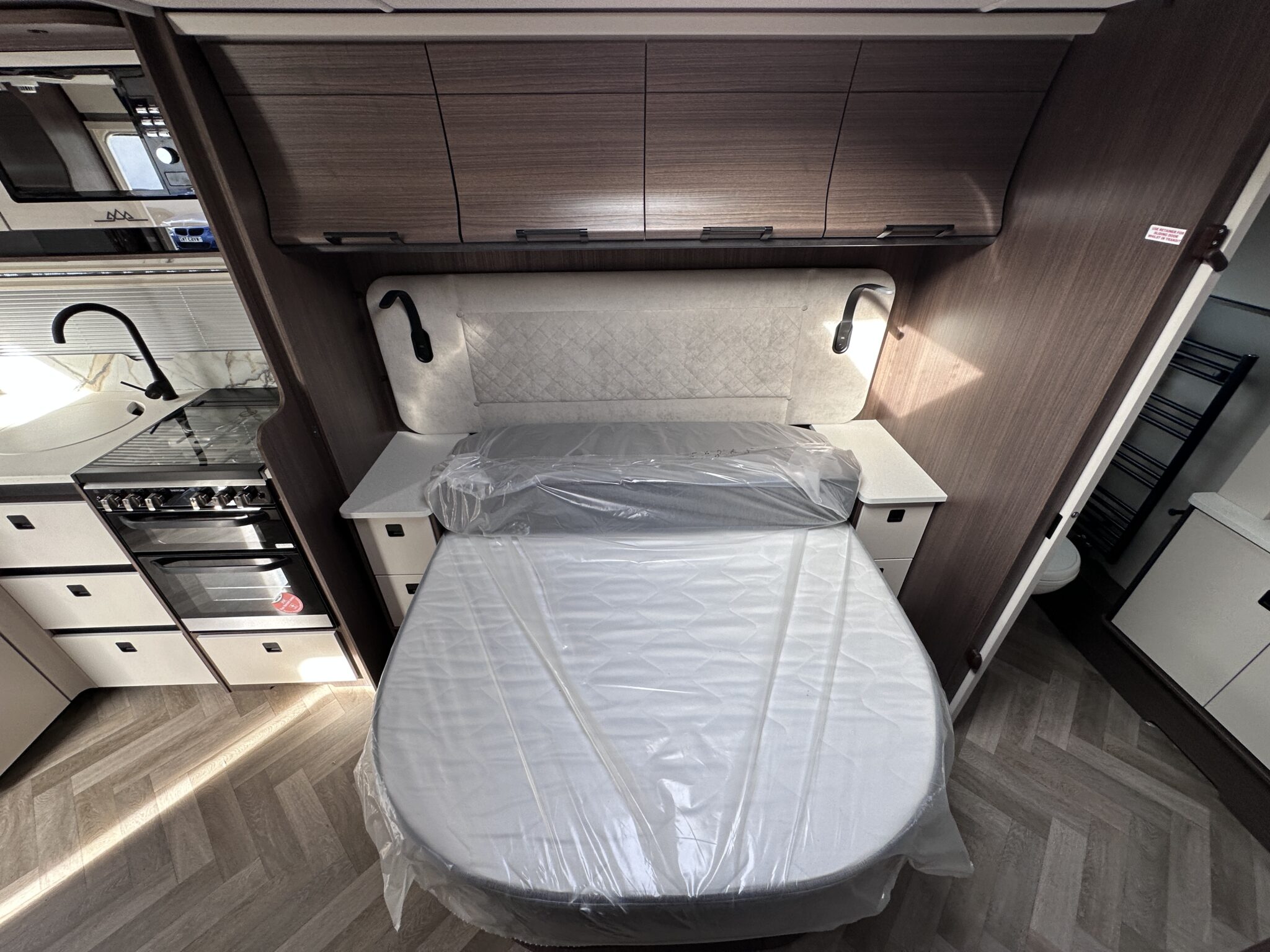 Coachman Lusso III — 2027 Season - Image 102