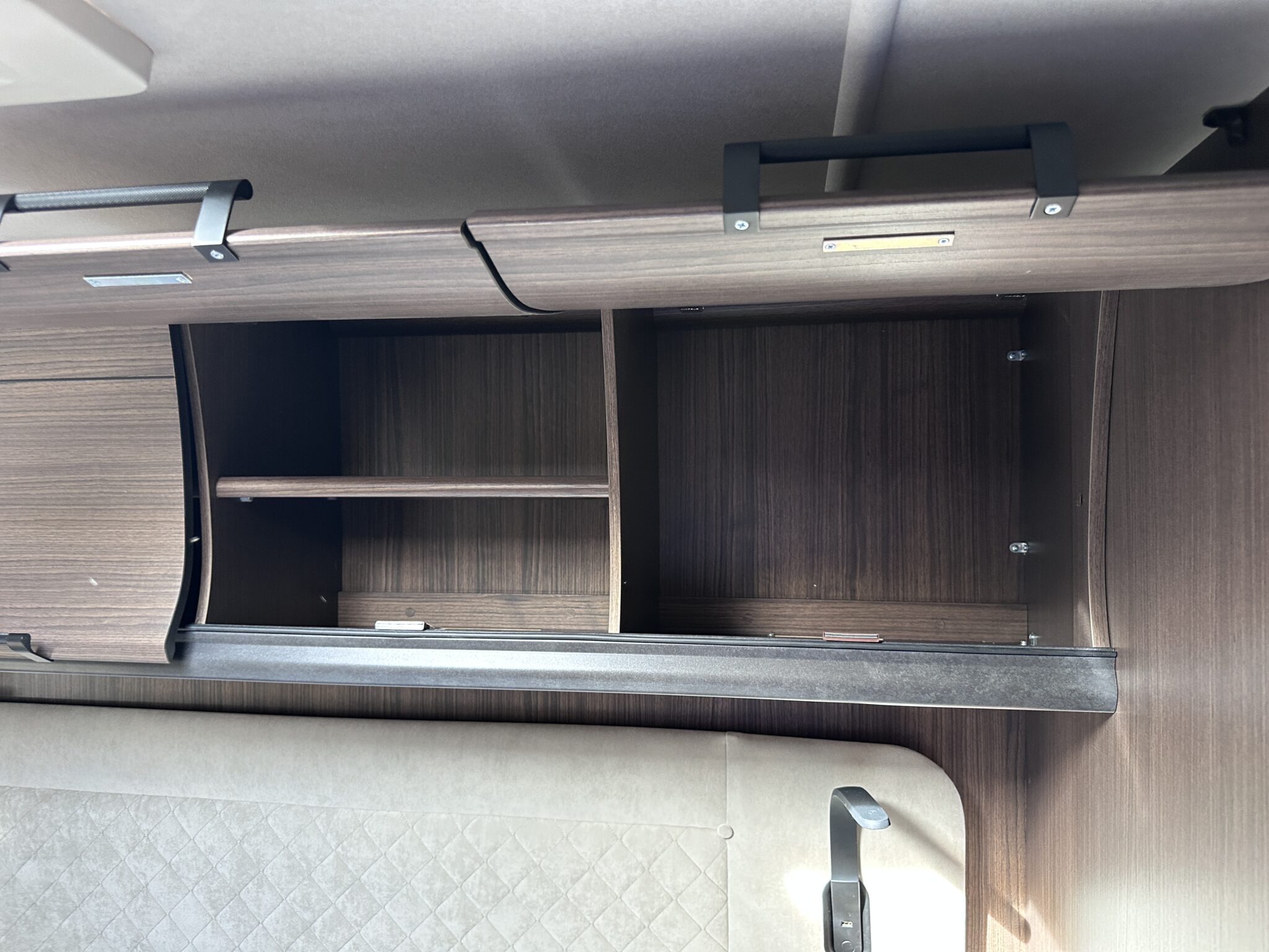 Coachman Lusso III — 2027 Season - Image 107