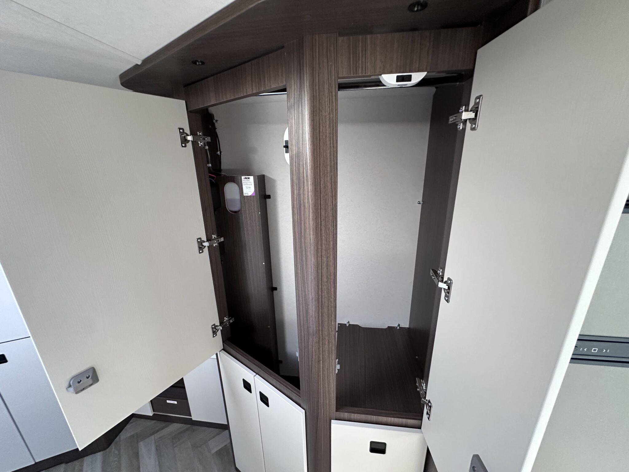 Coachman Lusso III — 2027 Season - Image 115