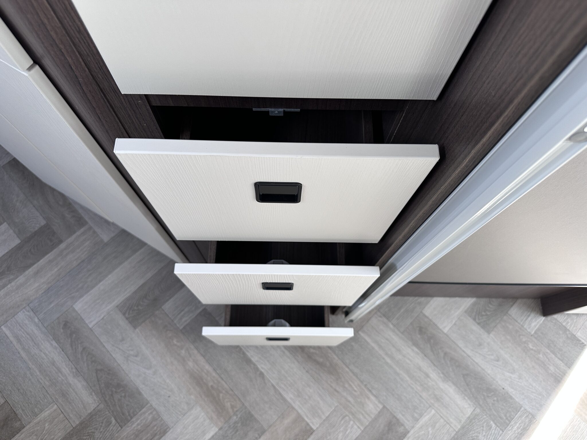 Coachman Lusso III — 2027 Season - Image 116