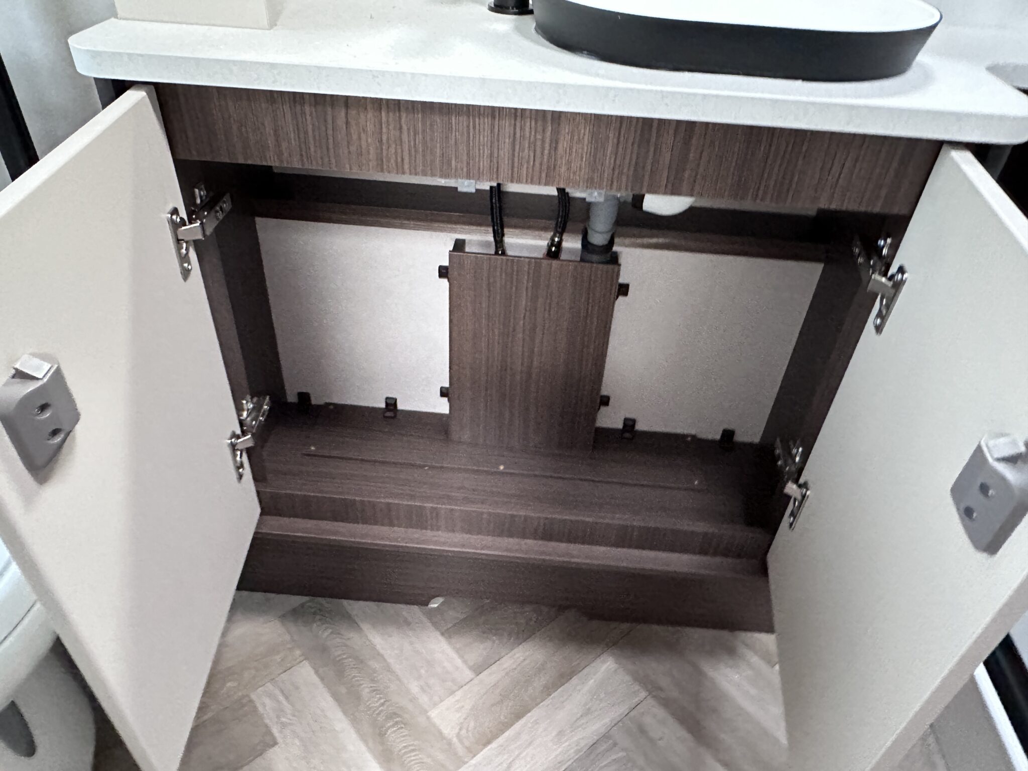 Coachman Lusso III — 2027 Season - Image 118