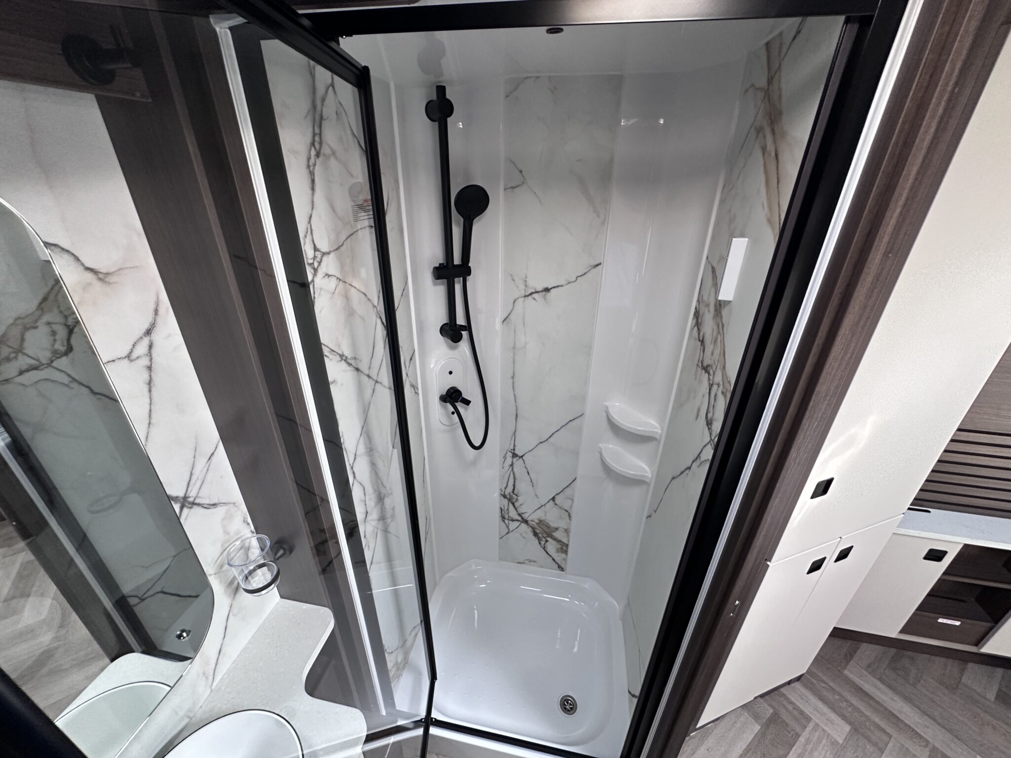 Coachman Lusso III — 2027 Season - Image 126
