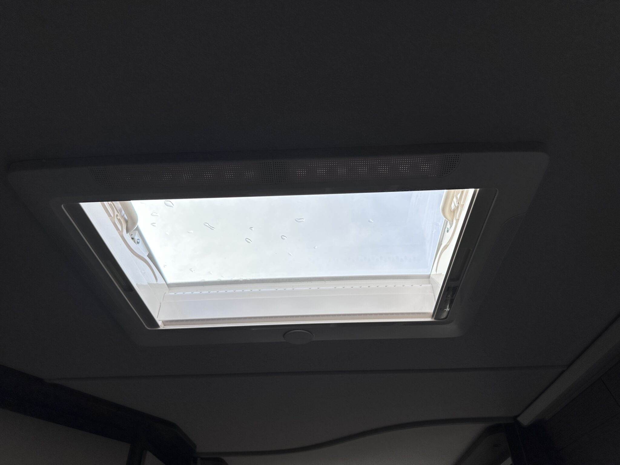 Coachman Lusso III — 2027 Season - Image 128
