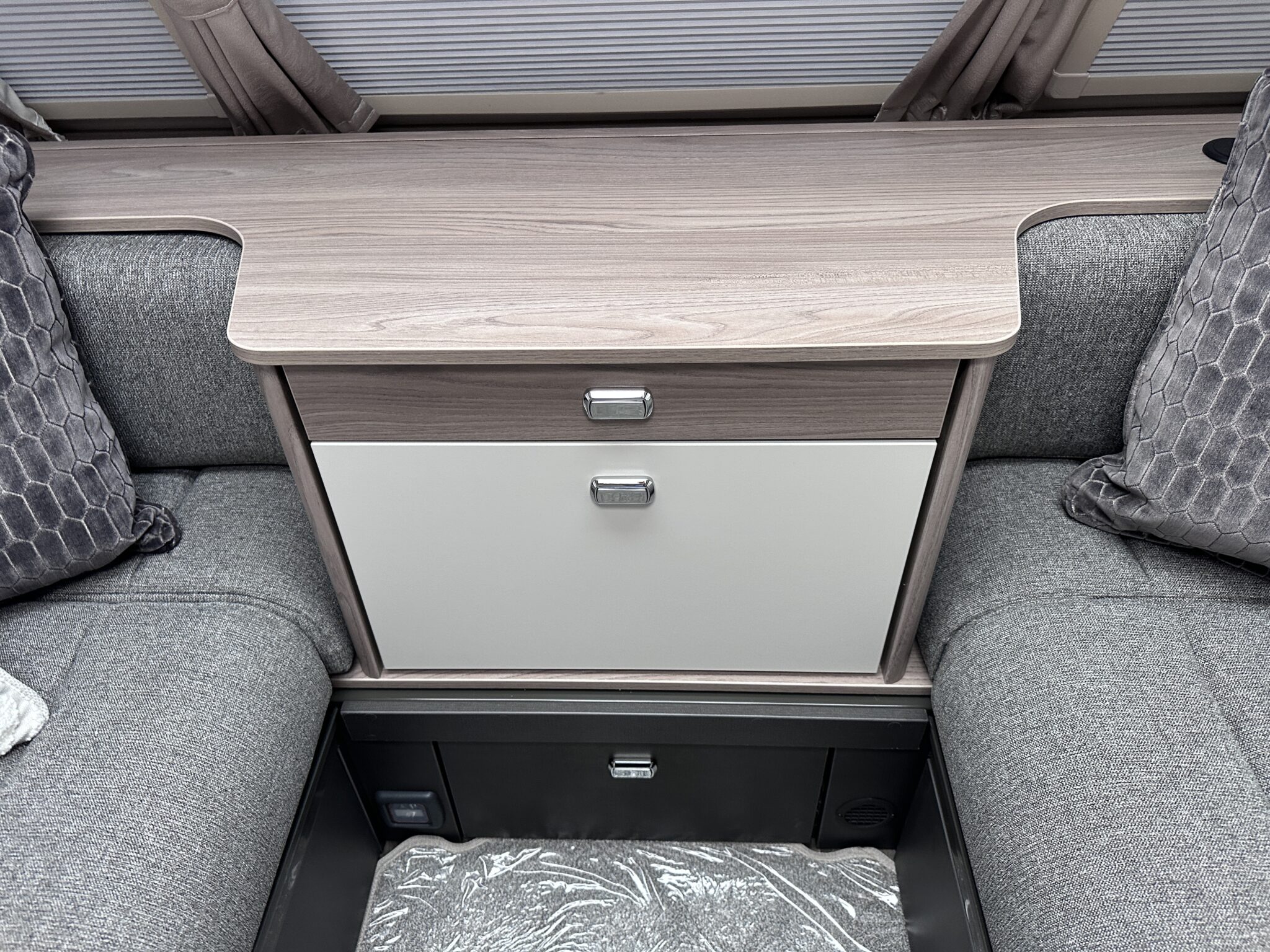 Swift Conqueror 480 — 2027 Season - Image 63
