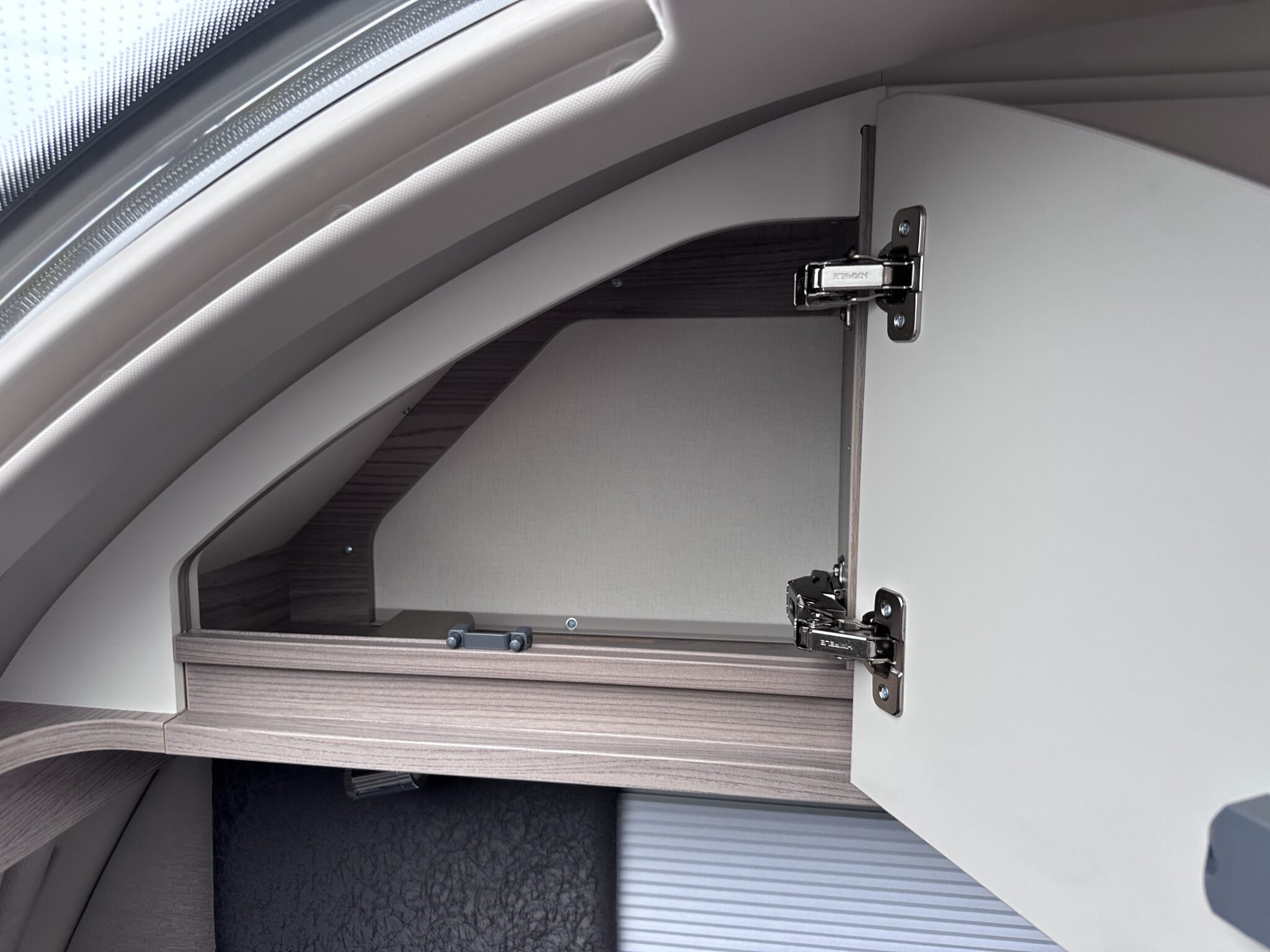 Swift Conqueror 480 — 2027 Season - Image 70