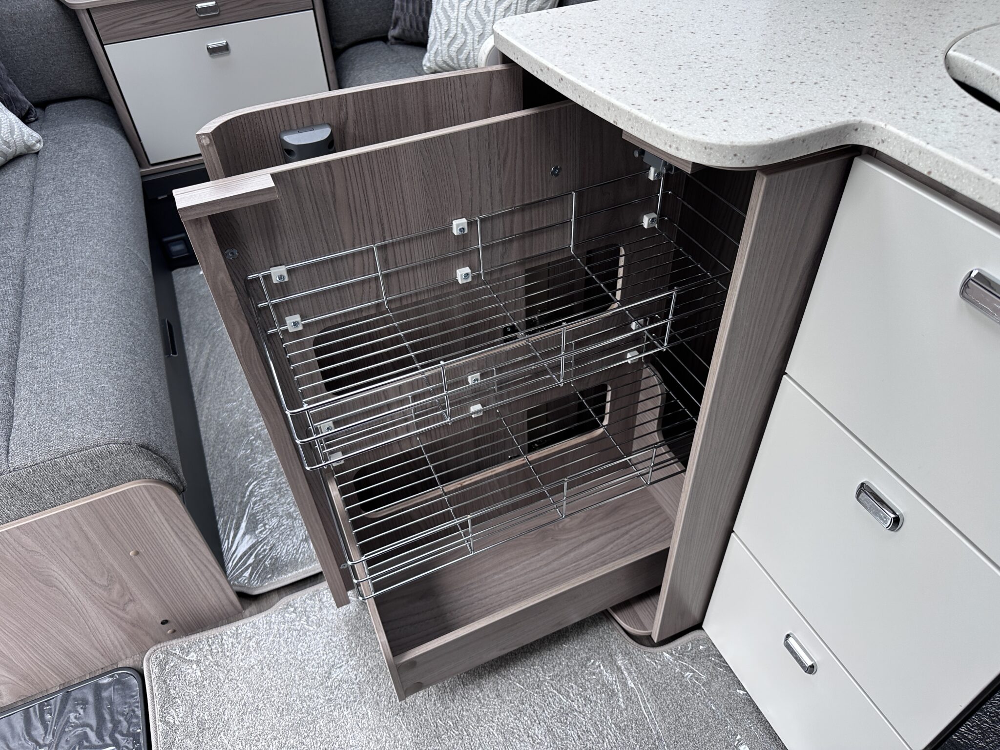 Swift Conqueror 580 — 2027 Season - Image 73