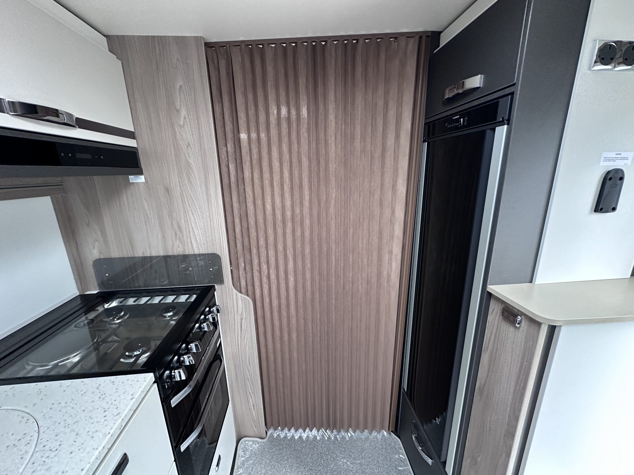 Swift Conqueror 580 — 2027 Season - Image 74