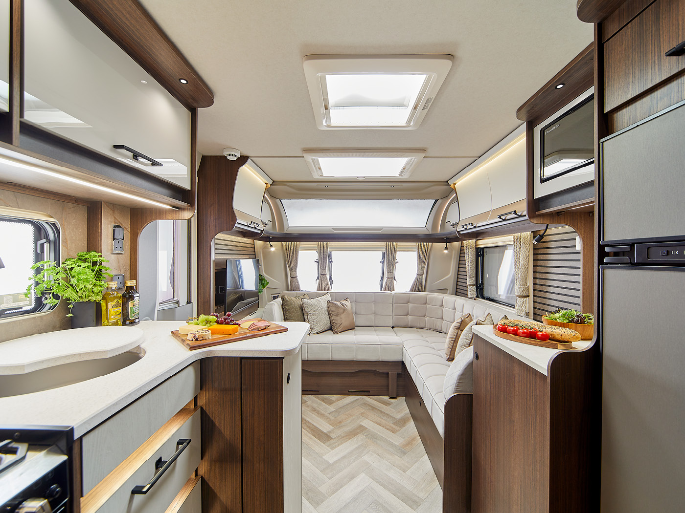 Coachman Laser 855 Xtra — 2027 Season - Image 6