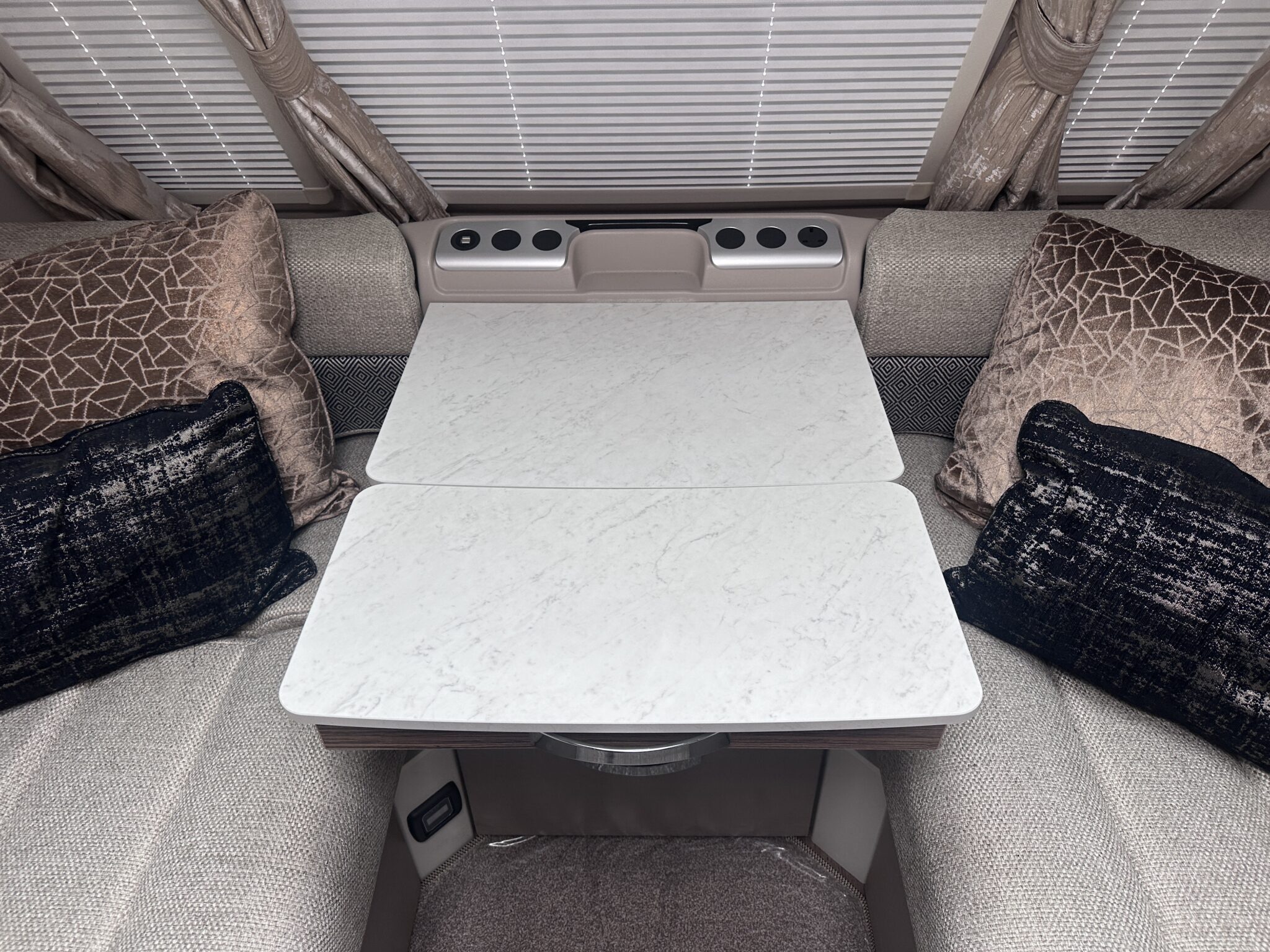 Sterling Eccles 480 – 2020 Caravan - Image 44