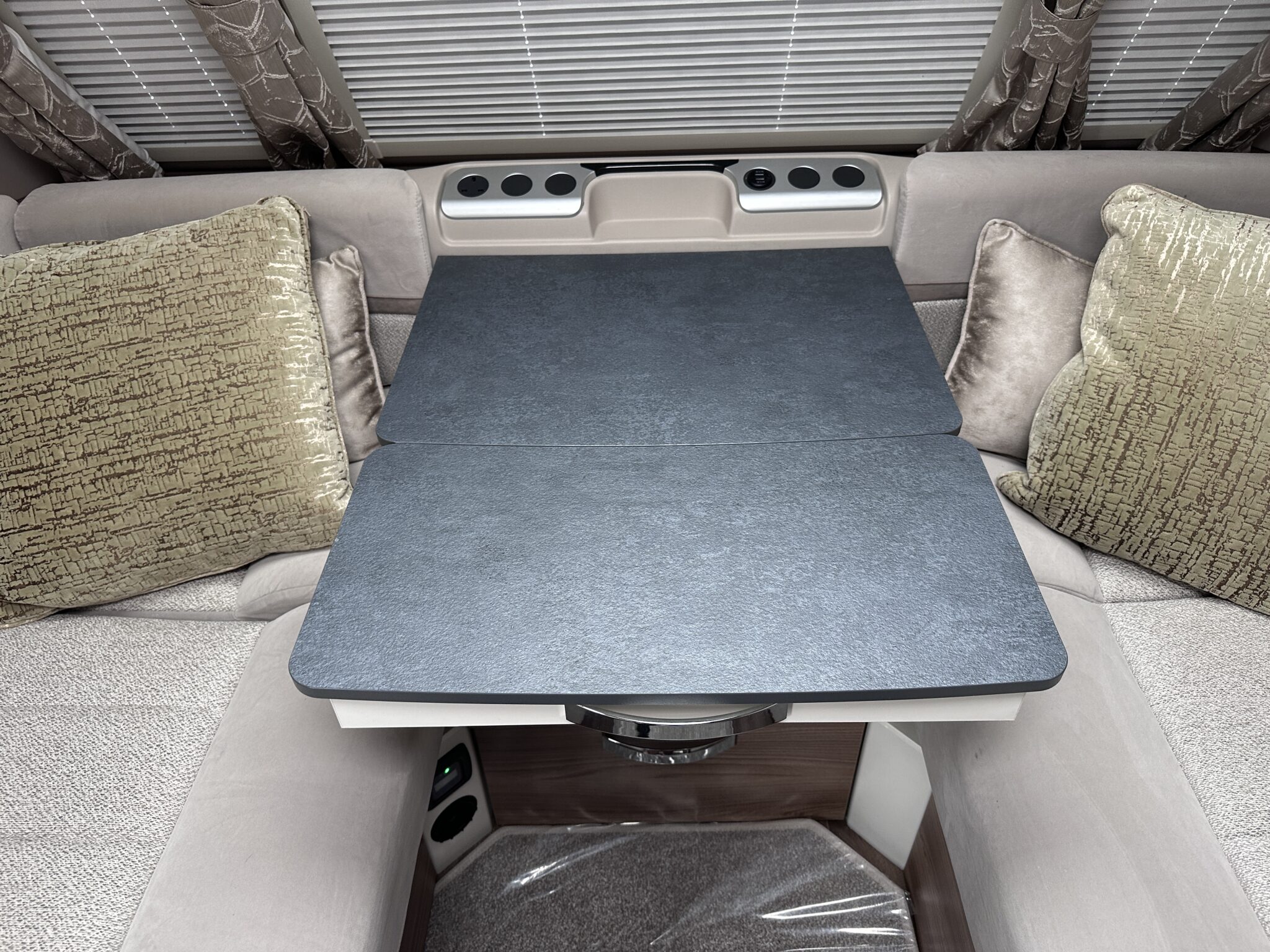 Swift Sunrise 580 – 2022 Caravan - Image 42