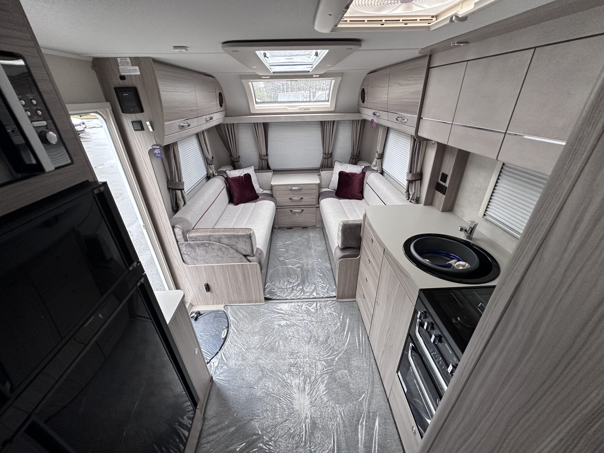 Elddis Magnum GT 860 – 2024 Caravan - Image 32
