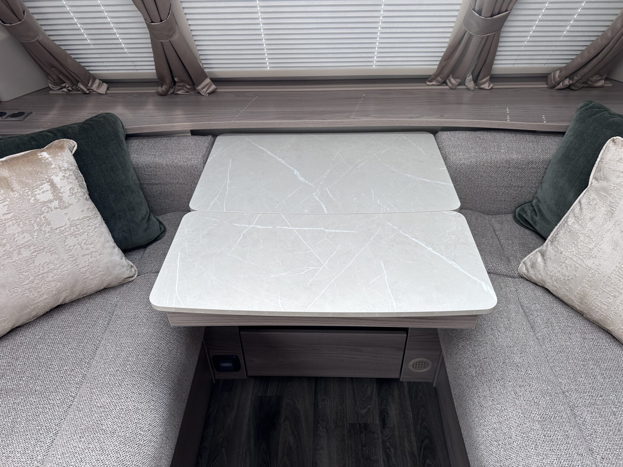 Swift Challenger 580 SE – 2024 Caravan - Image 18