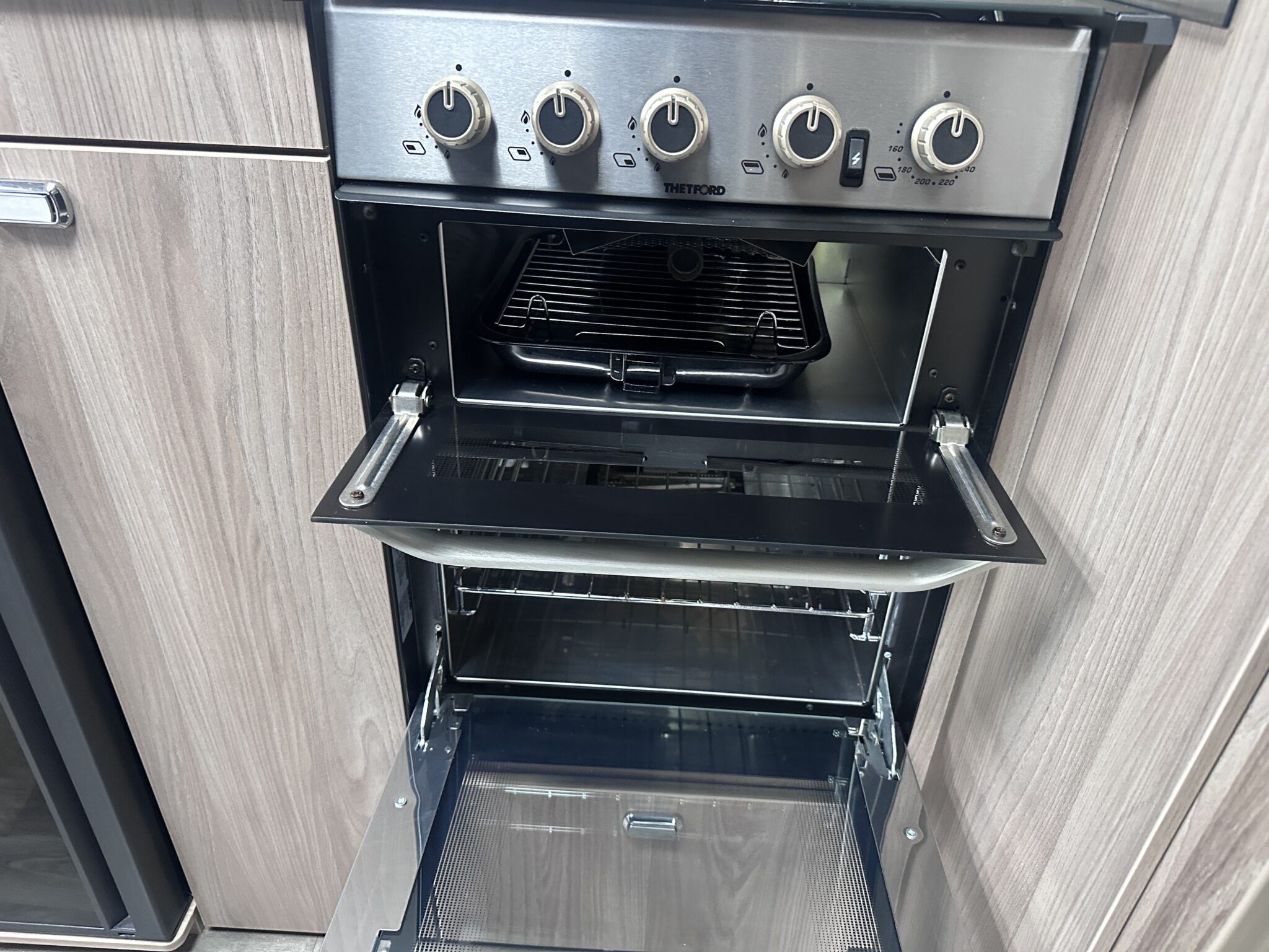 Swift Vogue 480 – 2023 Caravan - Image 59