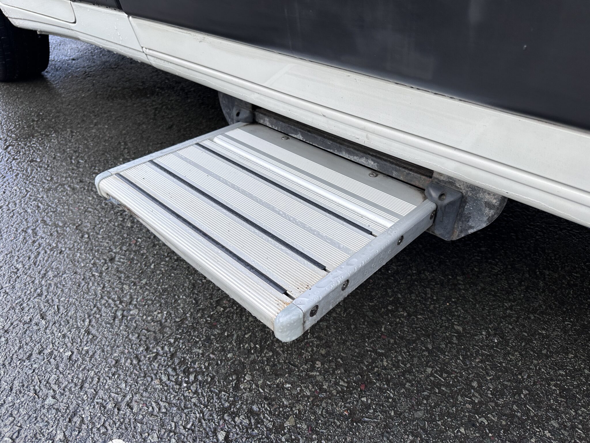 Auto-Sleeper Symbol – 2008 Motorhome - Image 13
