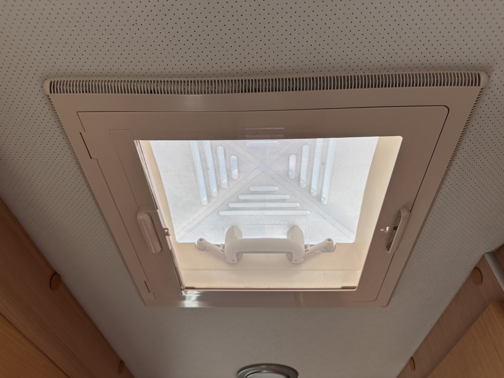 Auto-Sleeper Symbol – 2008 Motorhome - Image 68