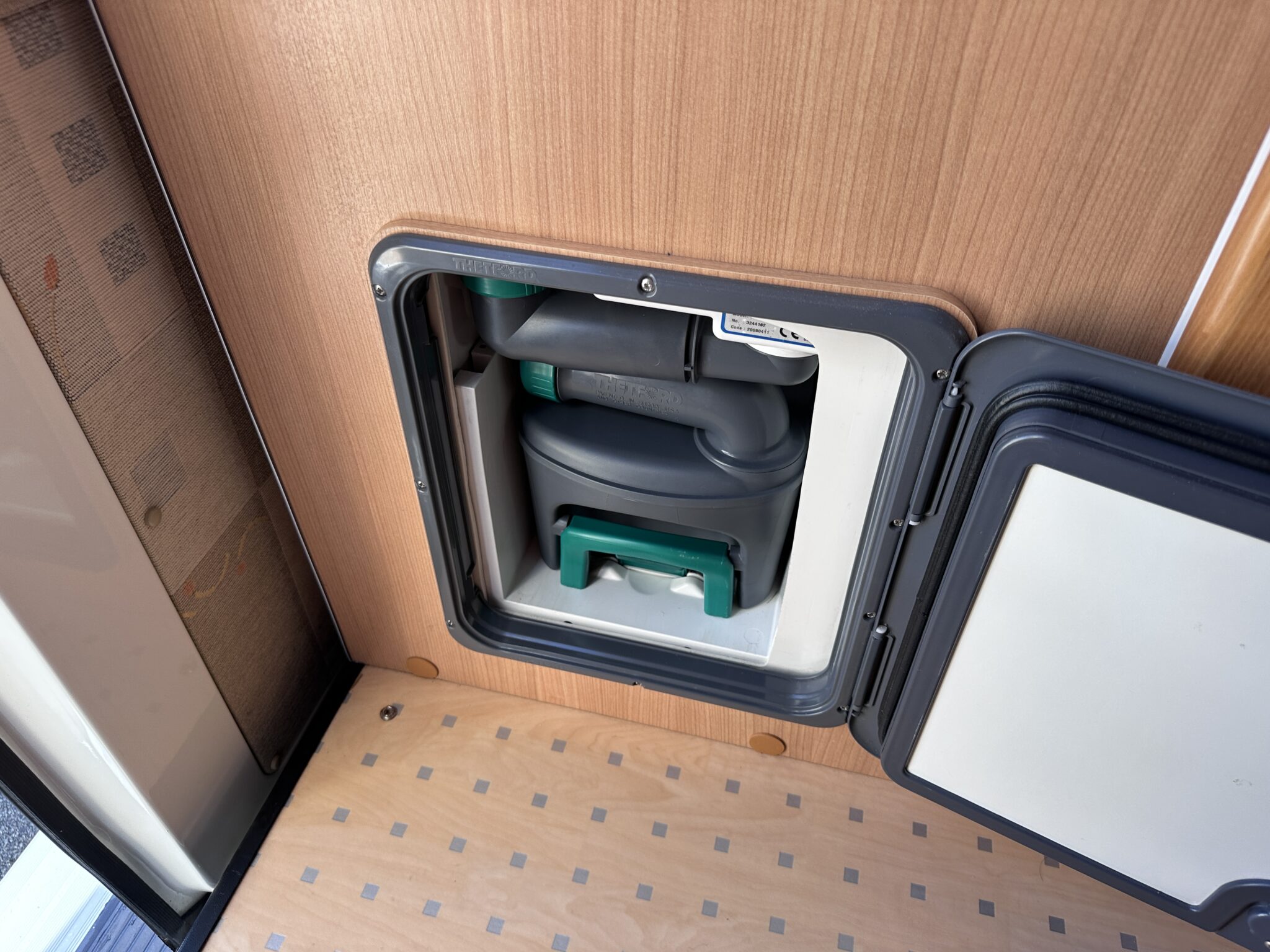 Auto-Sleeper Symbol – 2008 Motorhome - Image 72