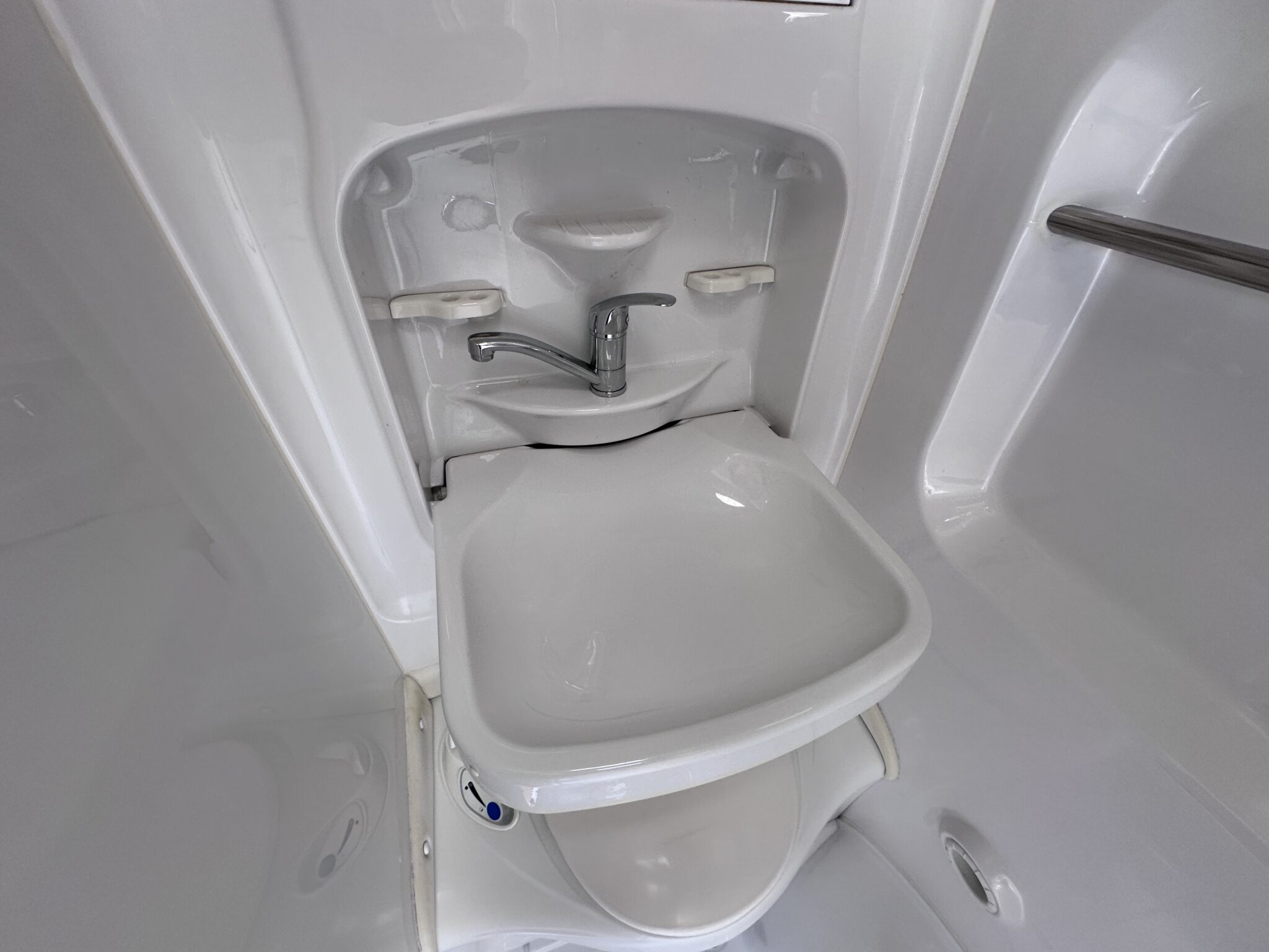 Auto-Sleeper Symbol – 2008 Motorhome - Image 74