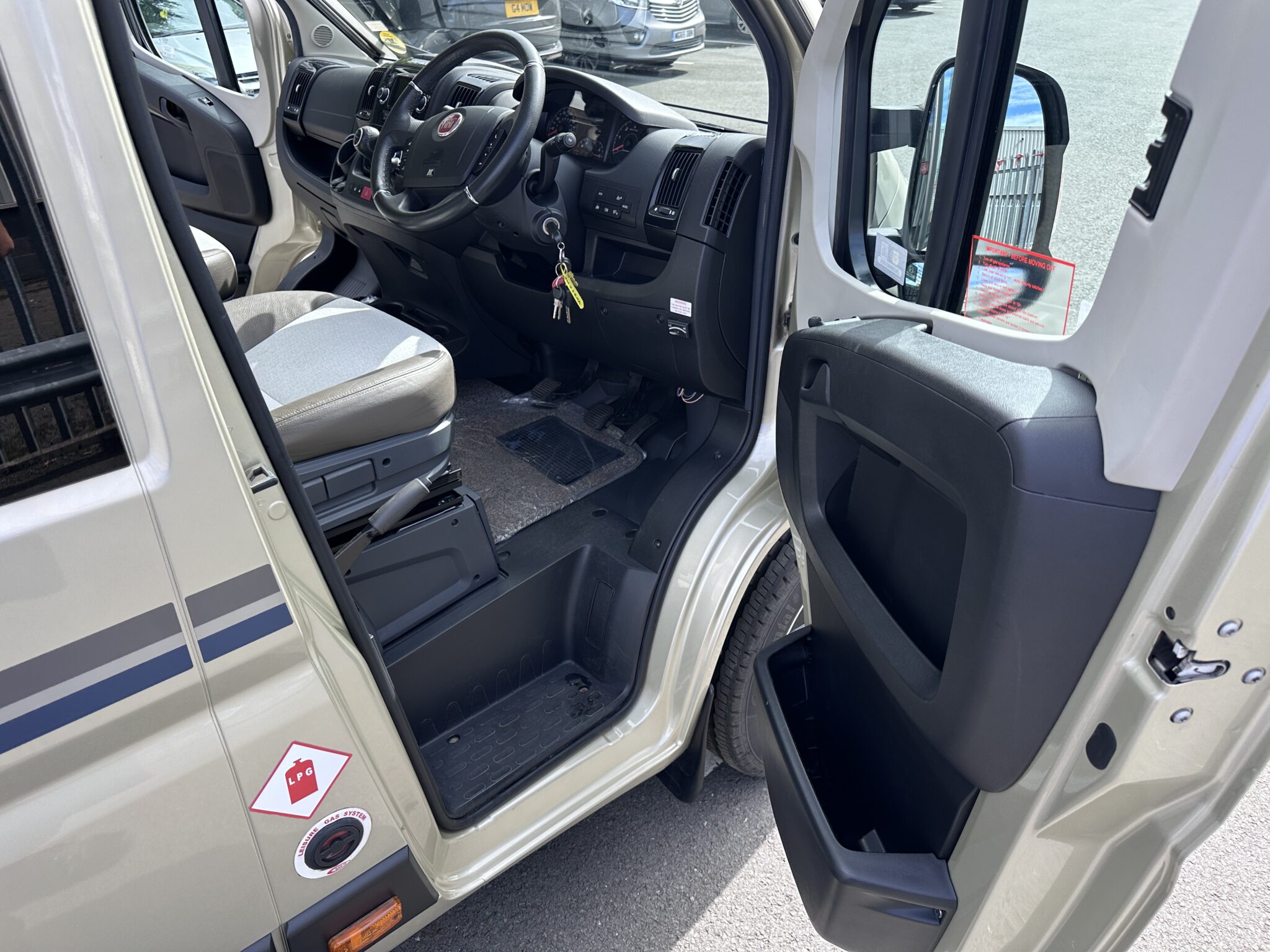 Auto-Sleeper Kemerton XL – 2021 Motorhome - Image 19
