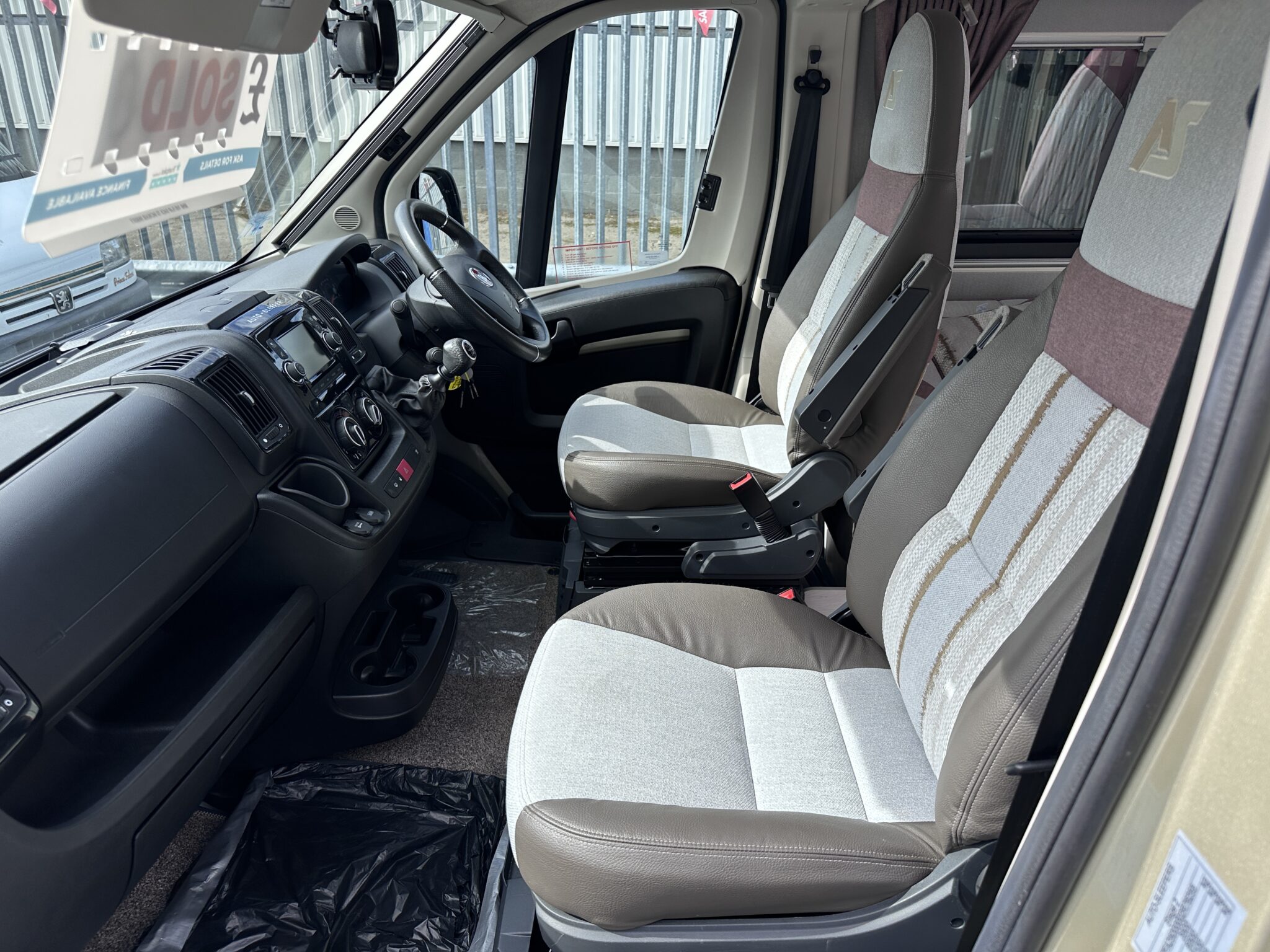 Auto-Sleeper Kemerton XL – 2021 Motorhome - Image 25