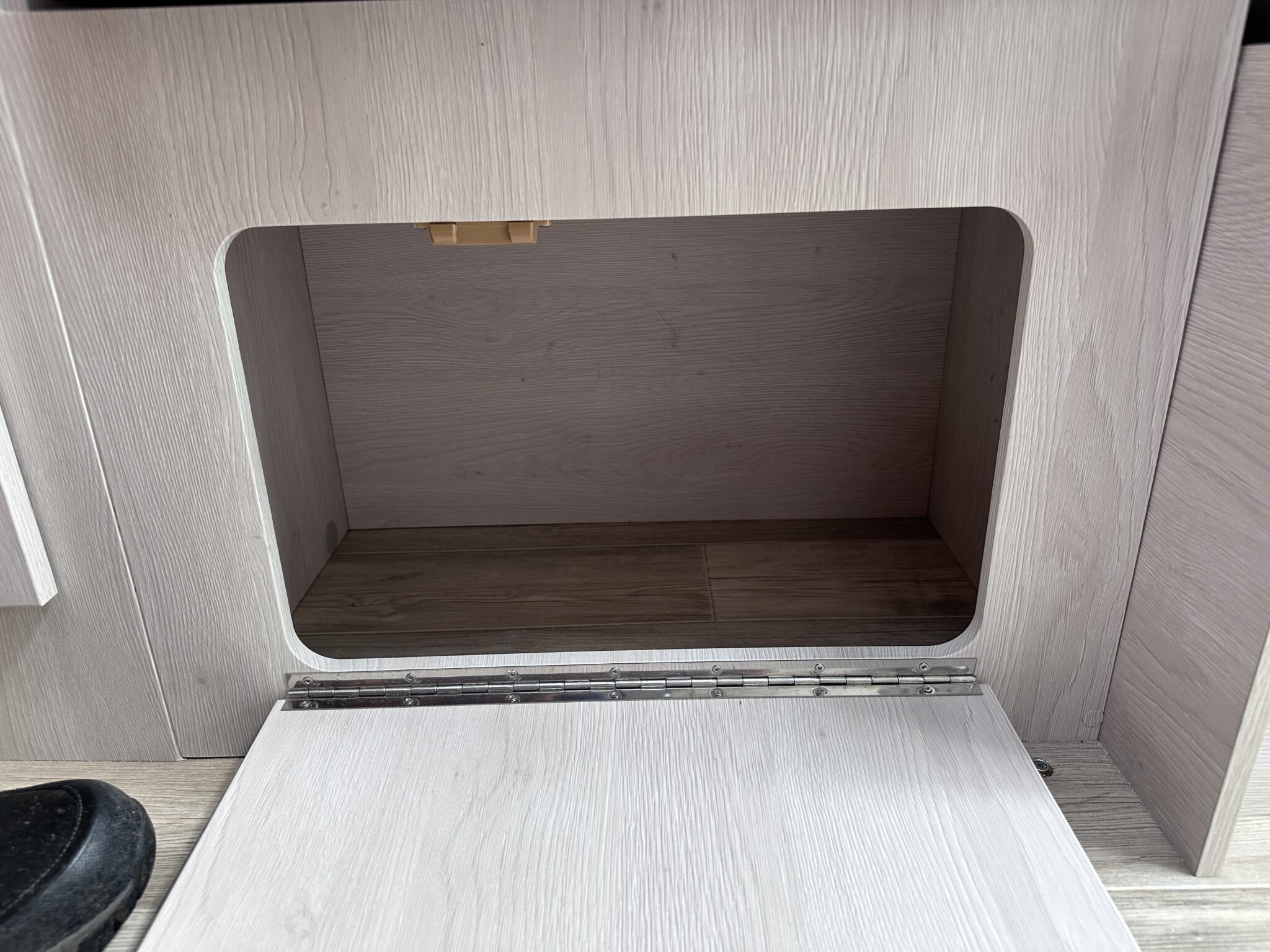 Auto-Sleeper Kemerton XL – 2021 Motorhome - Image 63
