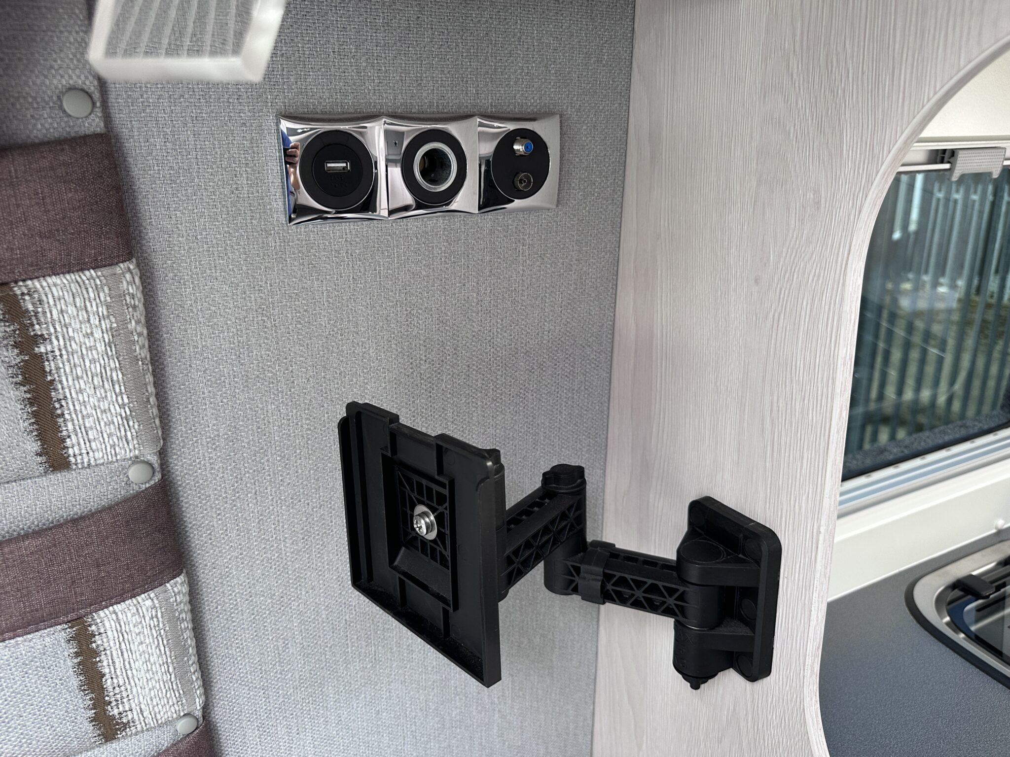 Auto-Sleeper Kemerton XL – 2021 Motorhome - Image 82